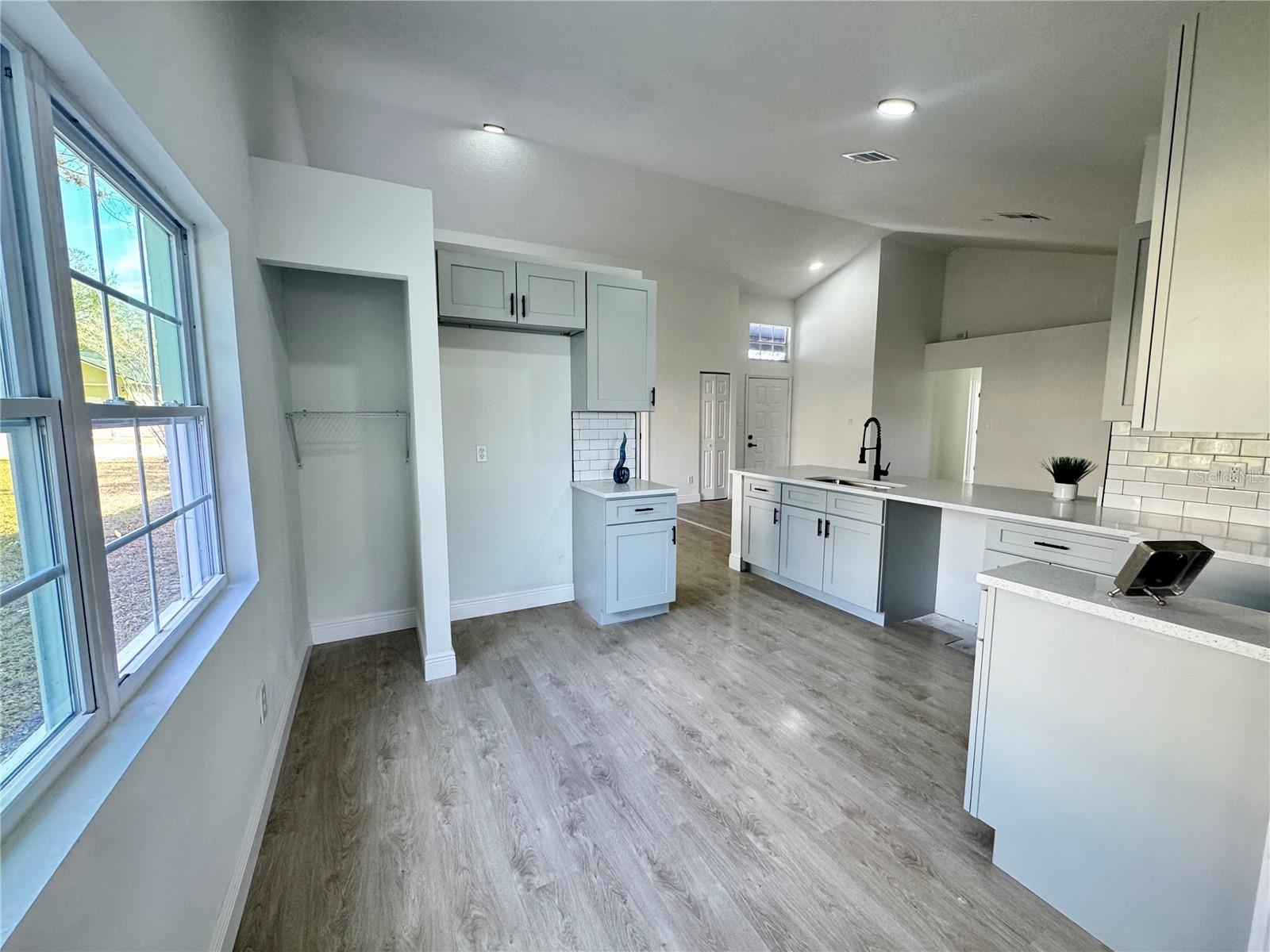 7450 CROOKED LAKE CIR, ORLANDO, FL, 32818