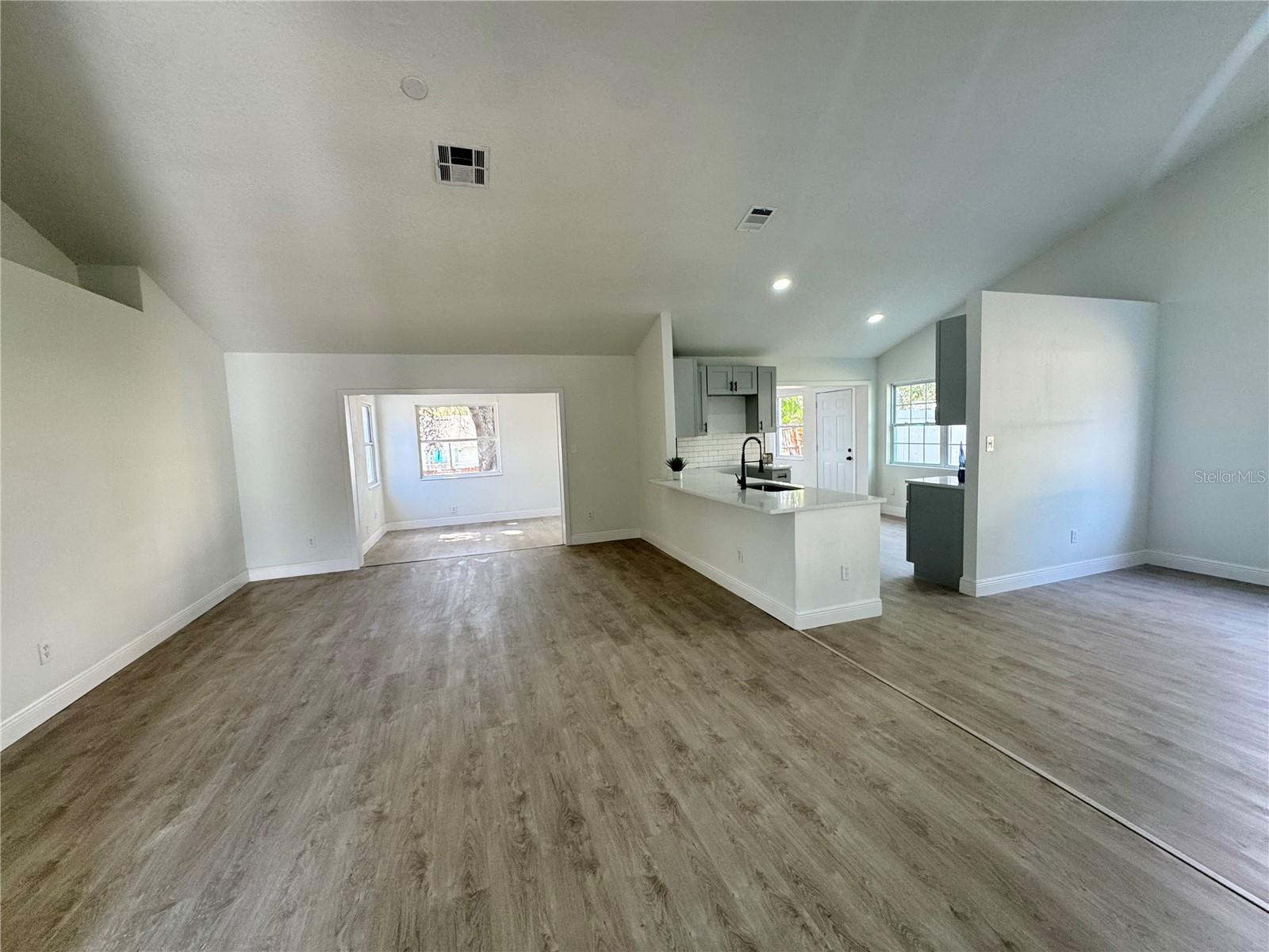7450 CROOKED LAKE CIR, ORLANDO, FL, 32818