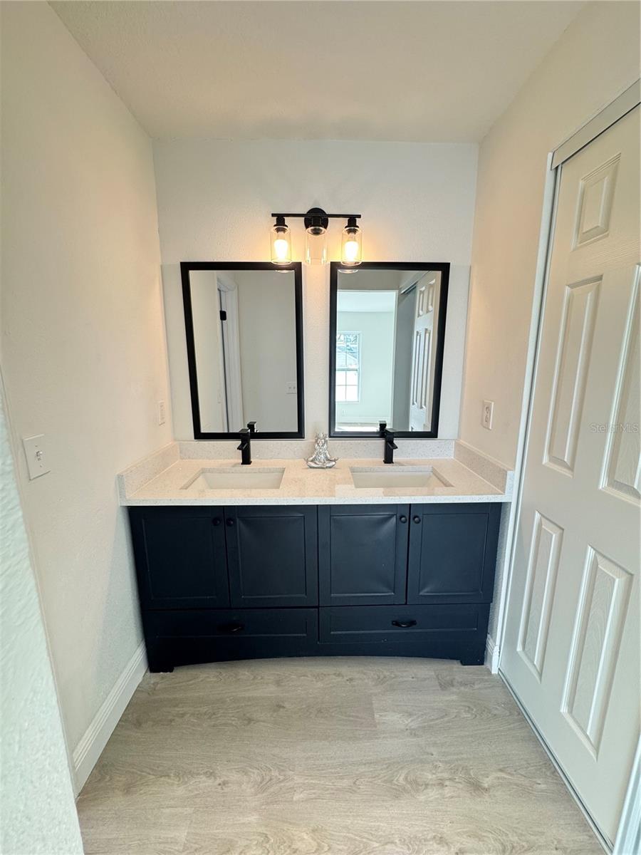 7450 CROOKED LAKE CIR, ORLANDO, FL, 32818