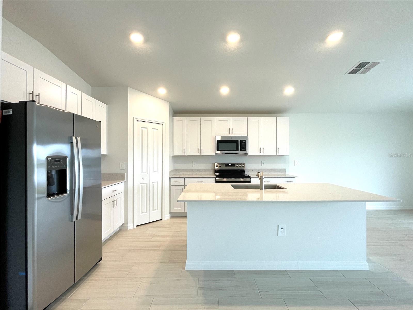 8321 BELLA MAR TRAIL, PARRISH, FL, 34219