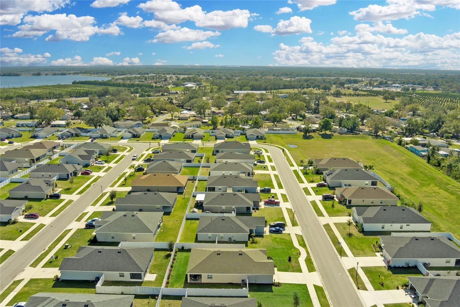 921 FIRST DR, EAGLE LAKE, FL, 33839