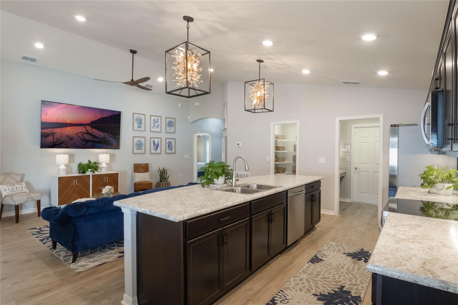 921 FIRST DR, EAGLE LAKE, FL, 33839