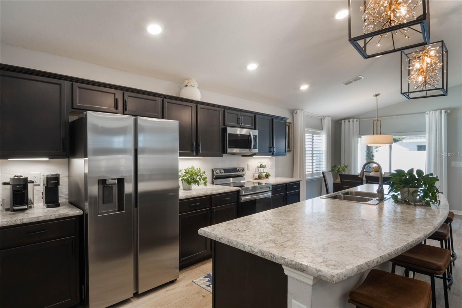 921 FIRST DR, EAGLE LAKE, FL, 33839