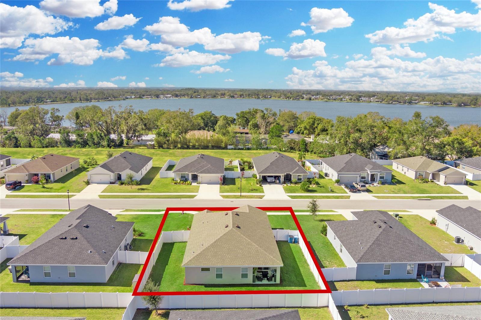 921 FIRST DR, EAGLE LAKE, FL, 33839