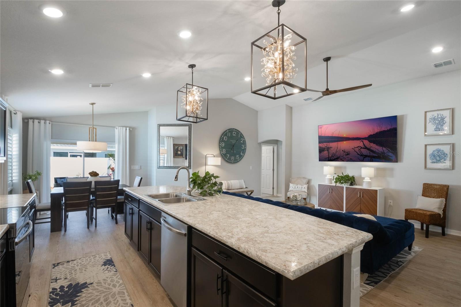 921 FIRST DR, EAGLE LAKE, FL, 33839