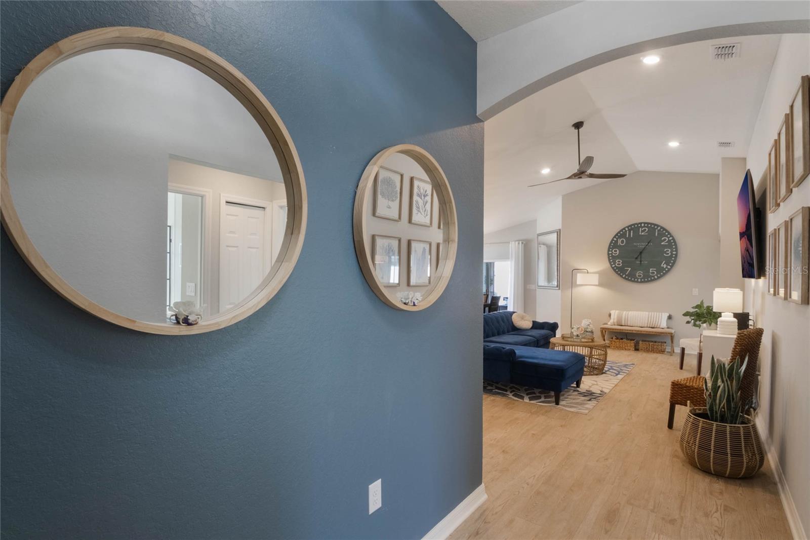 921 FIRST DR, EAGLE LAKE, FL, 33839