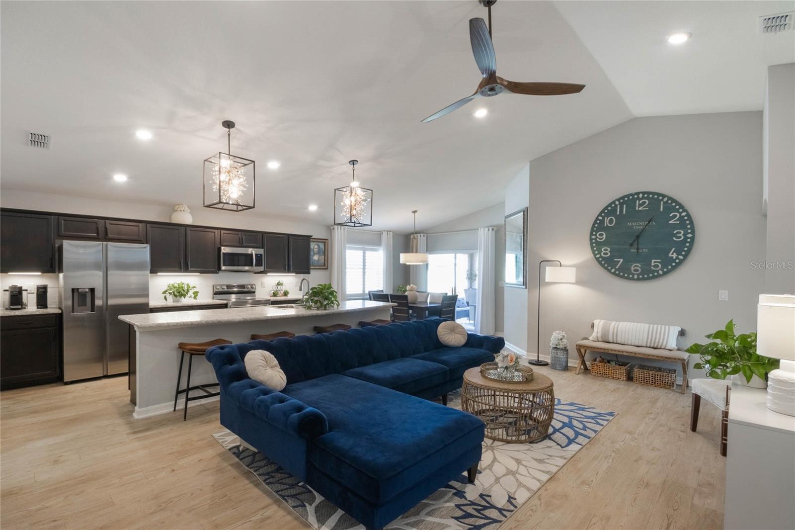 921 FIRST DR, EAGLE LAKE, FL, 33839