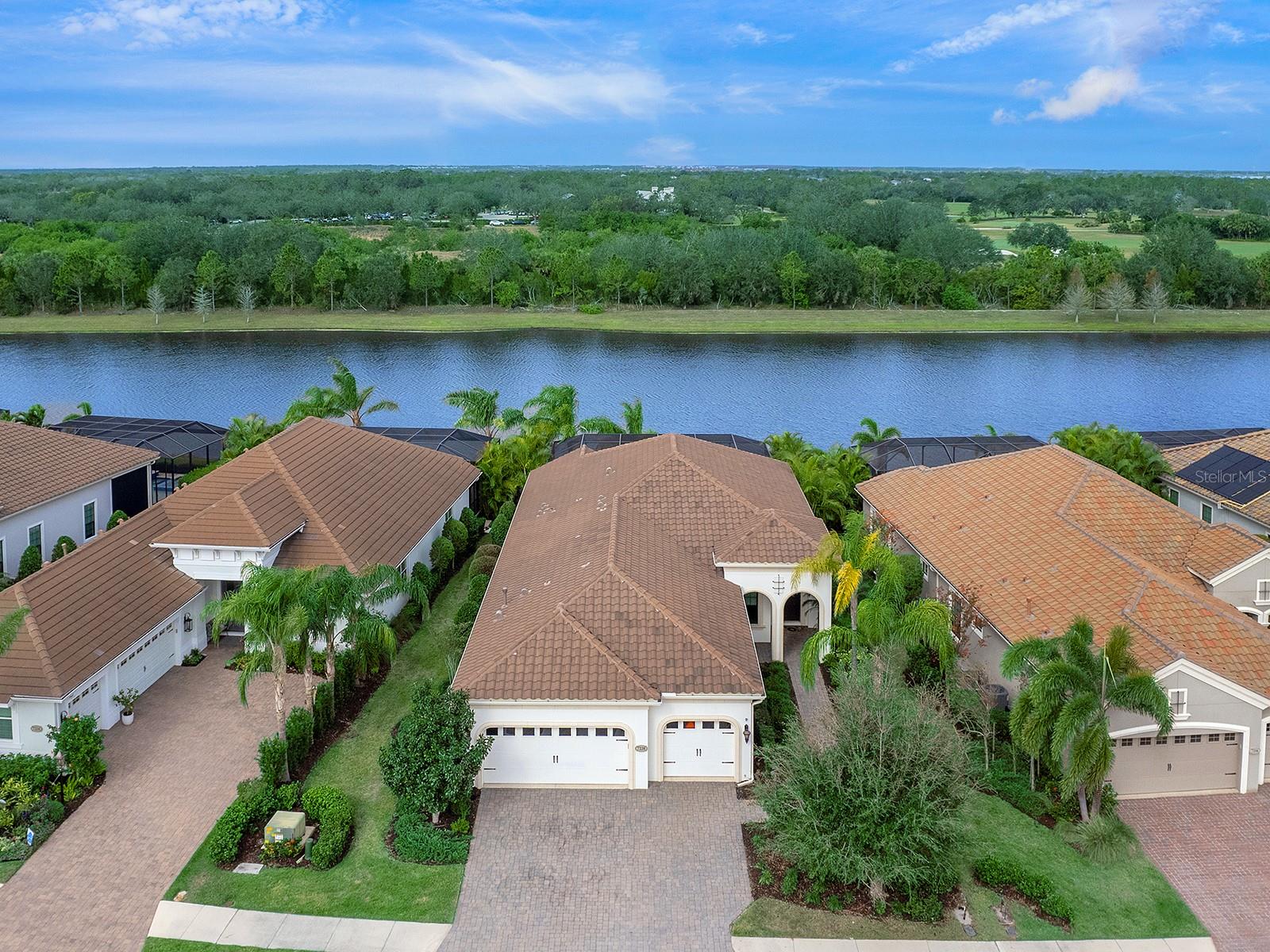 7220 WHITTLEBURY TRL, LAKEWOOD RANCH, FL, 34202