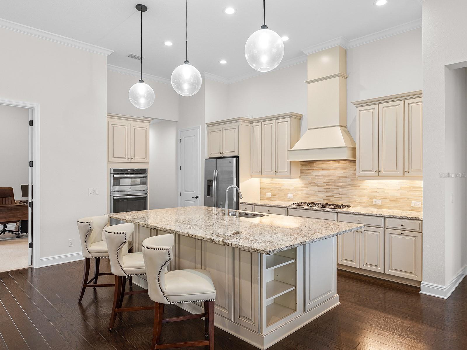 7220 WHITTLEBURY TRL, LAKEWOOD RANCH, FL, 34202