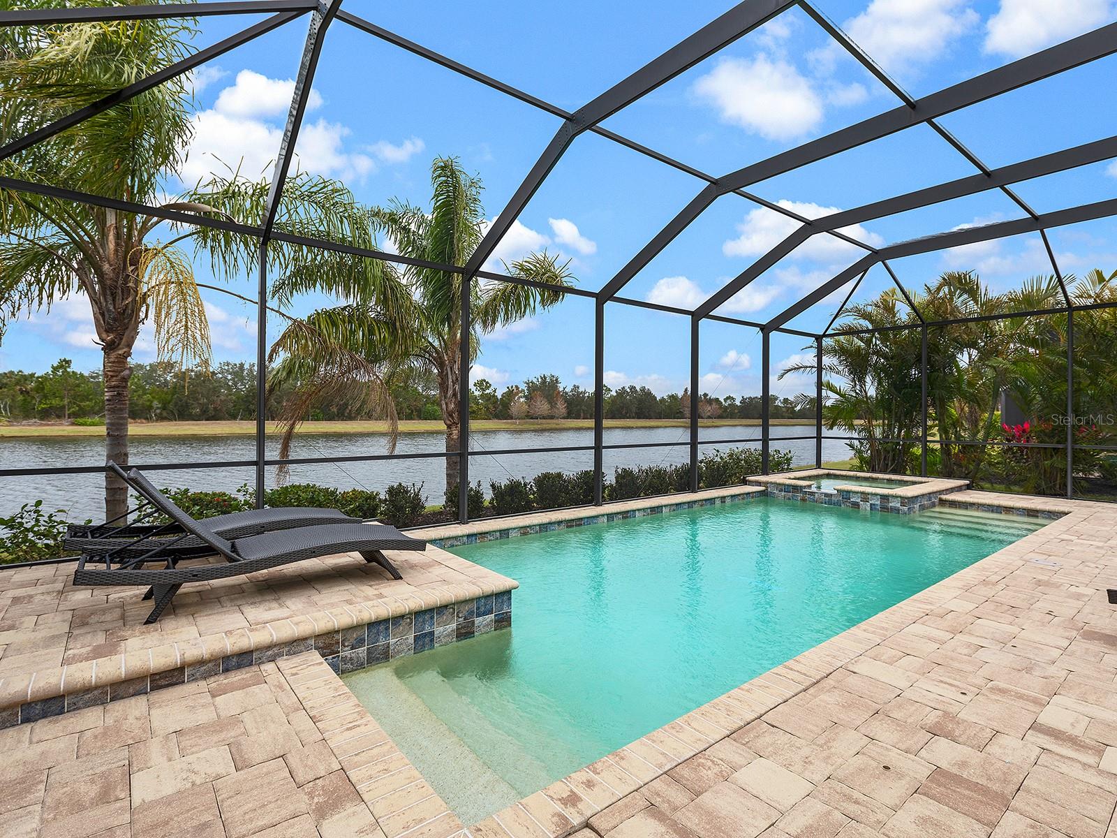 7220 WHITTLEBURY TRL, LAKEWOOD RANCH, FL, 34202
