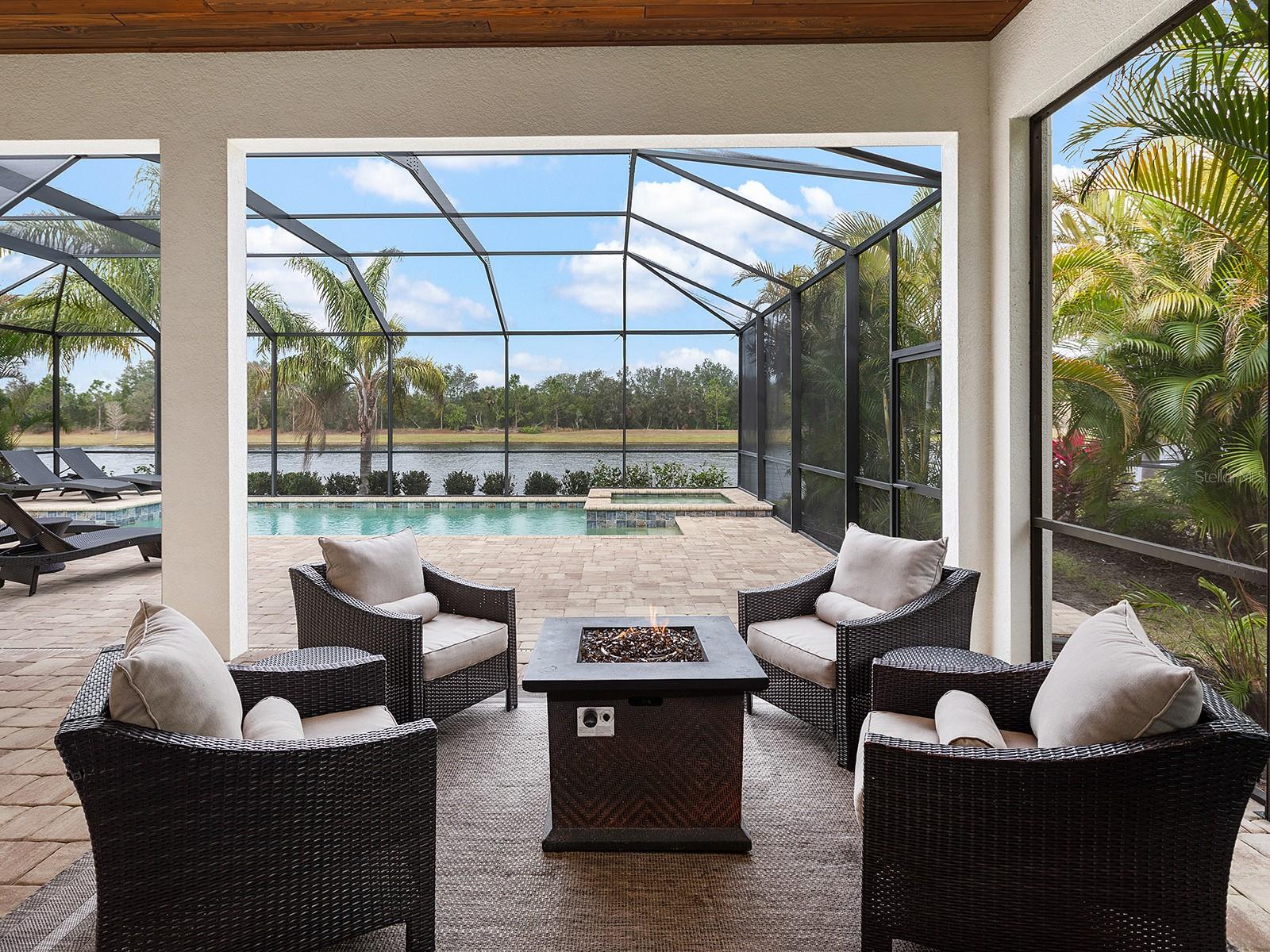 7220 WHITTLEBURY TRL, LAKEWOOD RANCH, FL, 34202