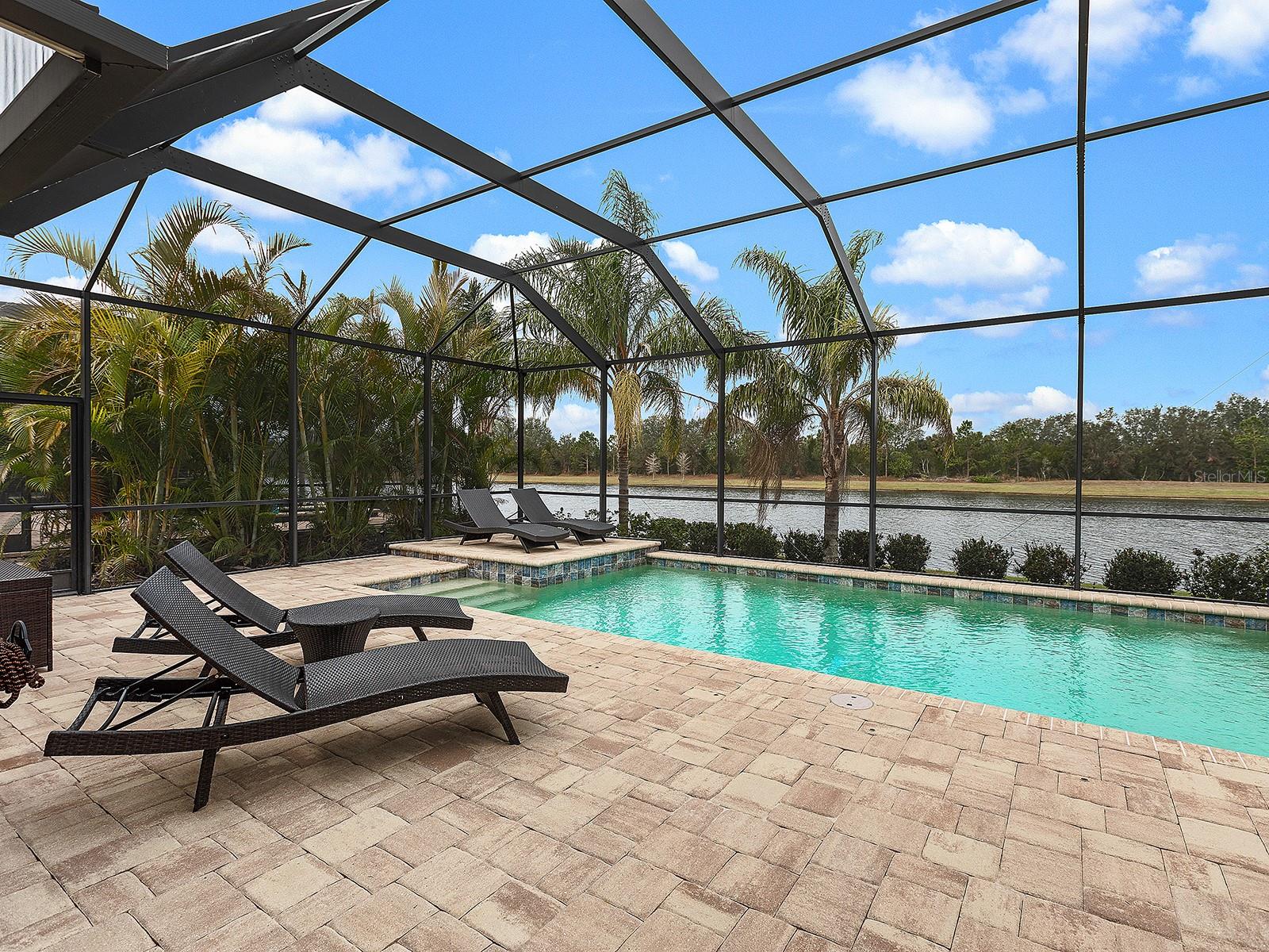 7220 WHITTLEBURY TRL, LAKEWOOD RANCH, FL, 34202