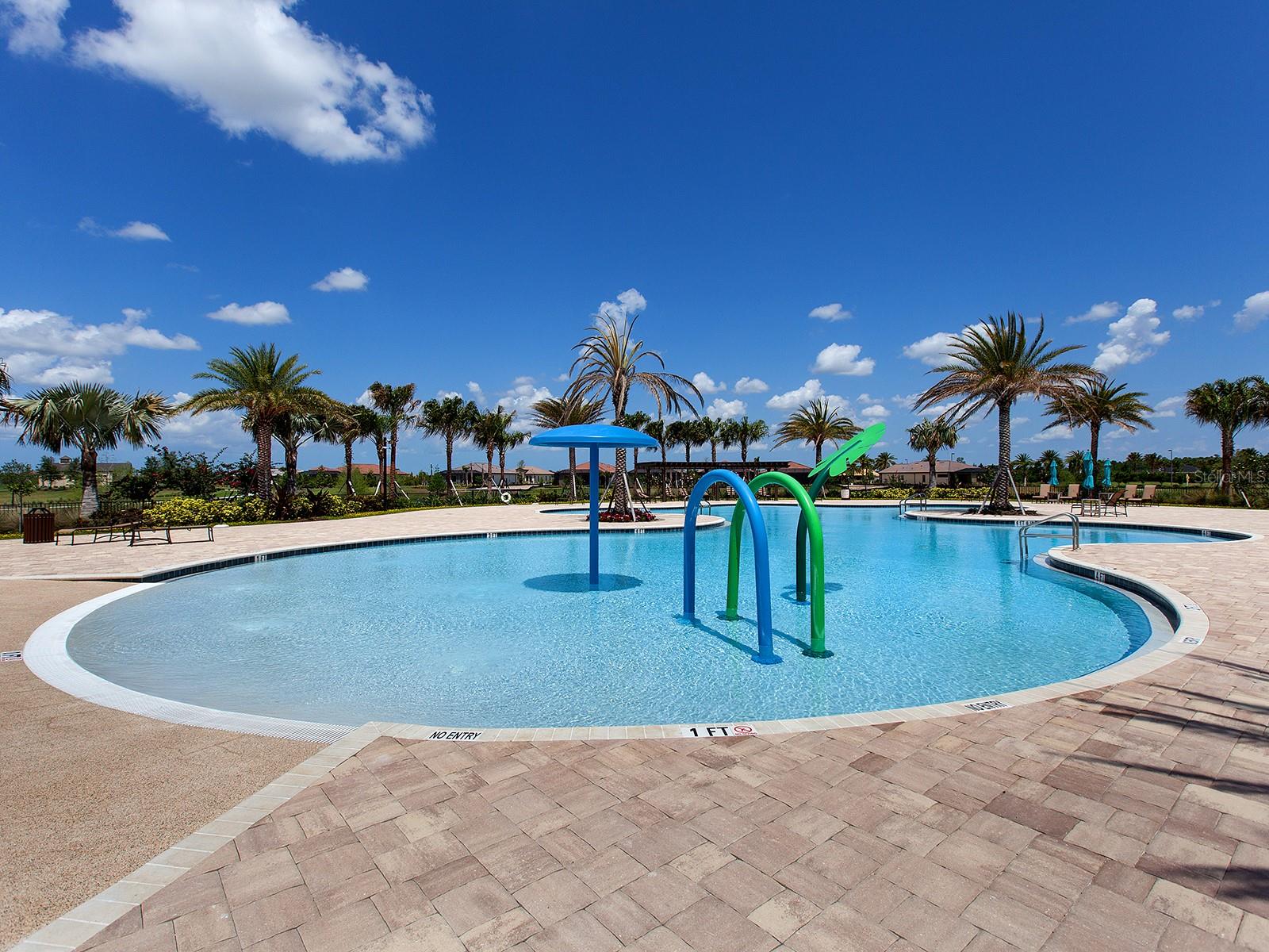 7220 WHITTLEBURY TRL, LAKEWOOD RANCH, FL, 34202