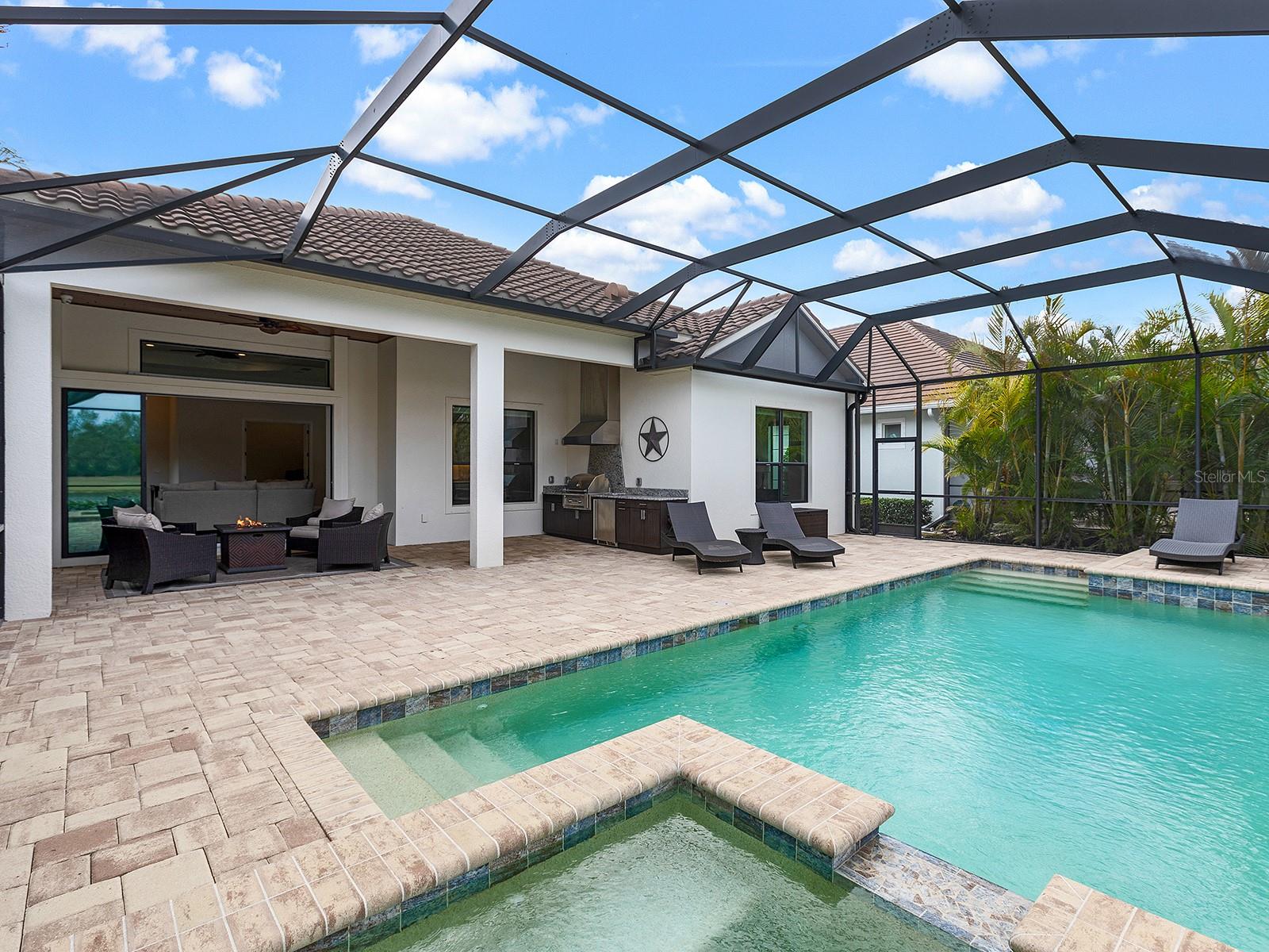 7220 WHITTLEBURY TRL, LAKEWOOD RANCH, FL, 34202