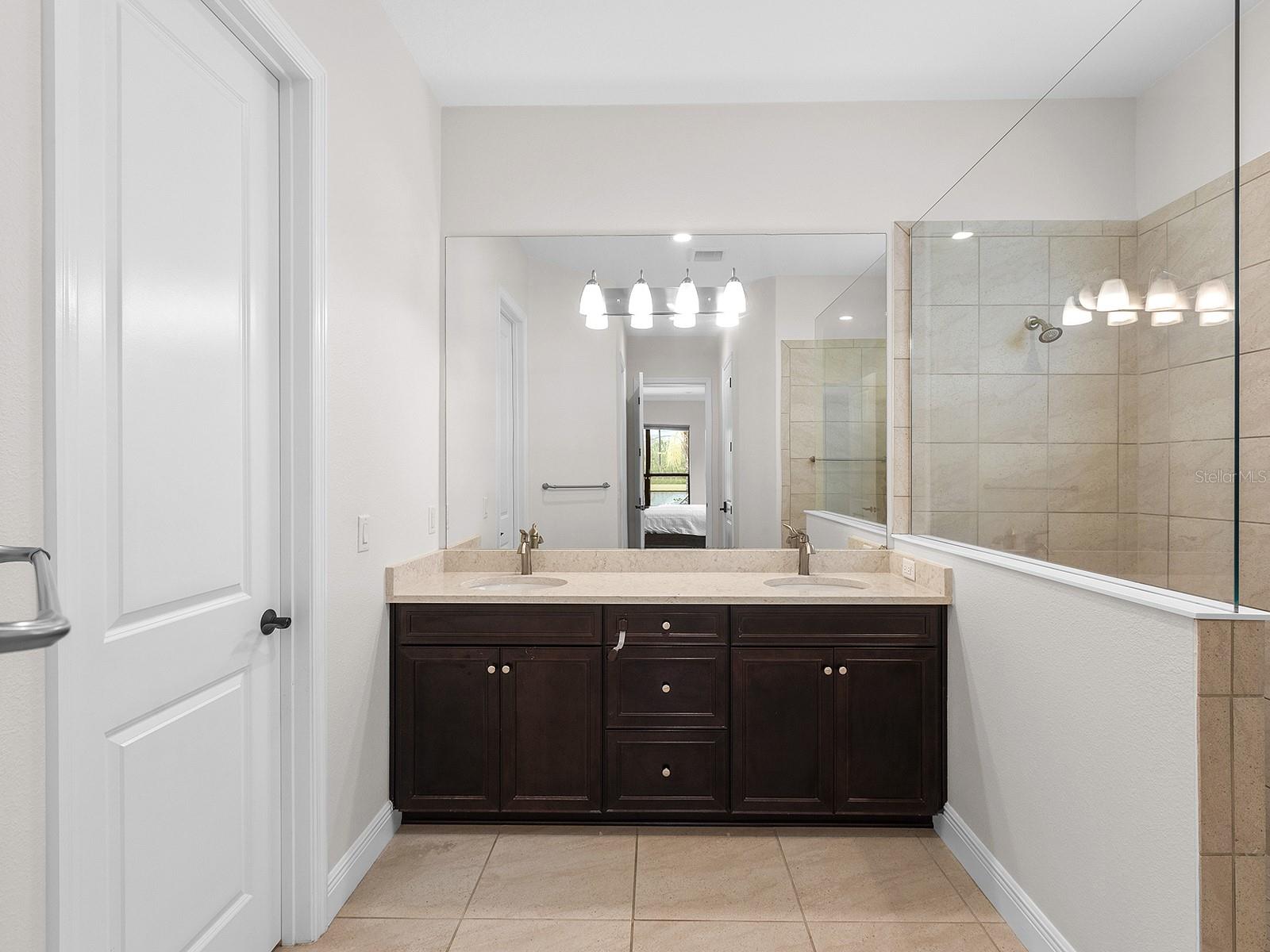 7220 WHITTLEBURY TRL, LAKEWOOD RANCH, FL, 34202
