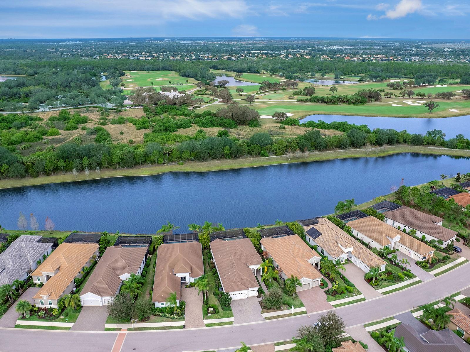 7220 WHITTLEBURY TRL, LAKEWOOD RANCH, FL, 34202