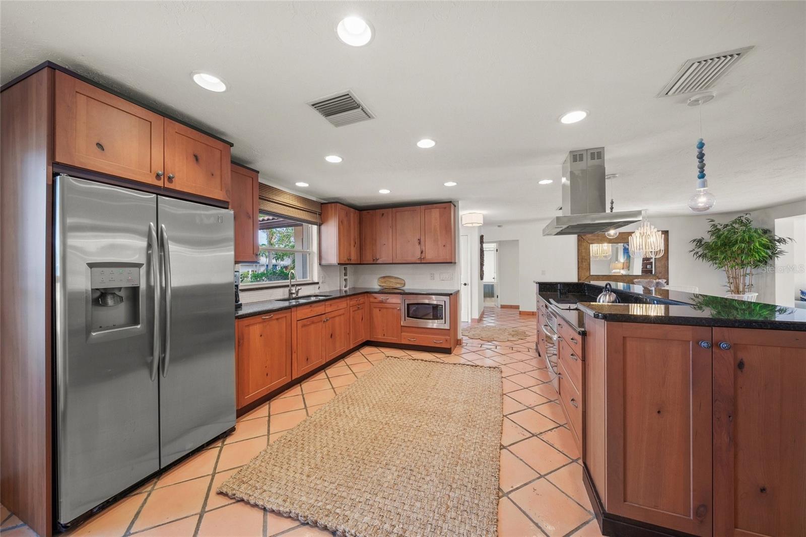 523 N SPOONBILL DR, SARASOTA, FL, 34236