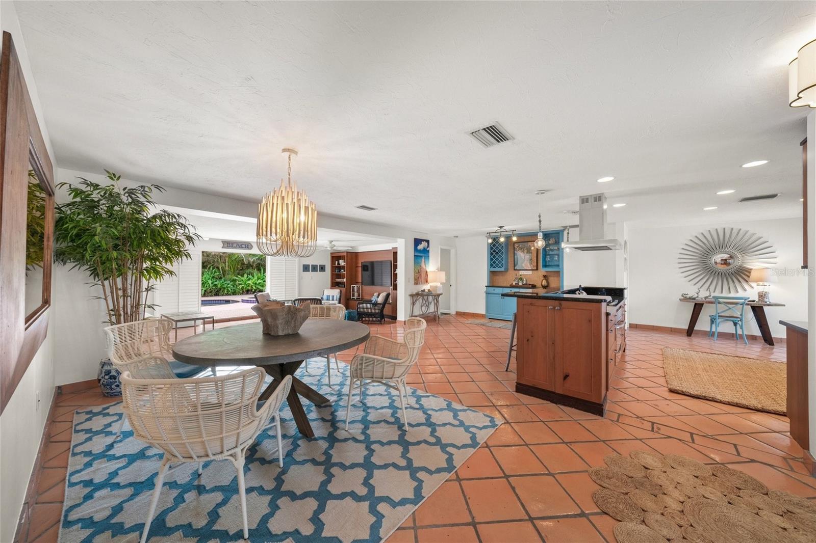 523 N SPOONBILL DR, SARASOTA, FL, 34236