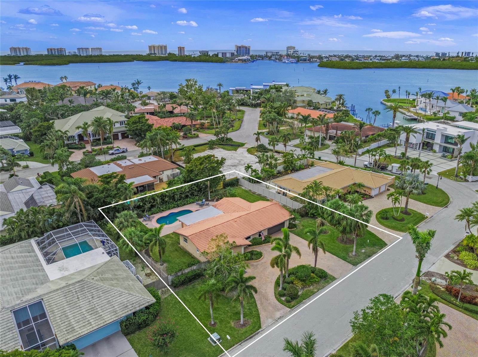 523 N SPOONBILL DR, SARASOTA, FL, 34236