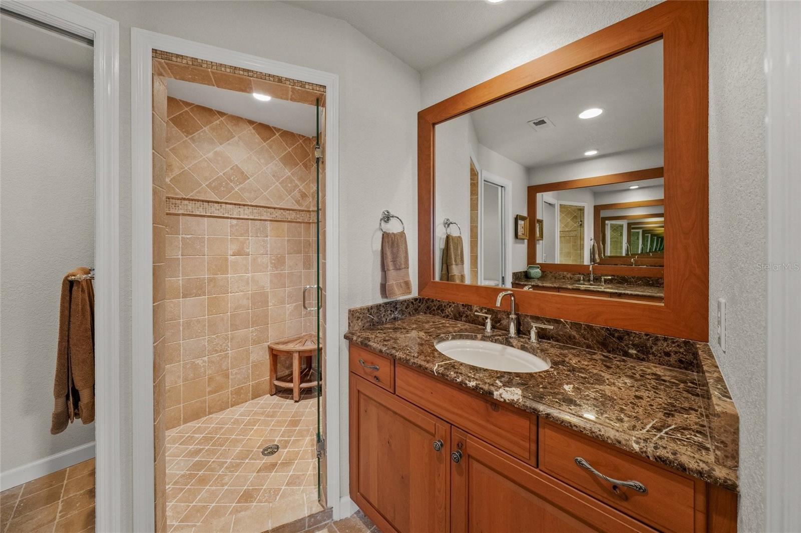 523 N SPOONBILL DR, SARASOTA, FL, 34236