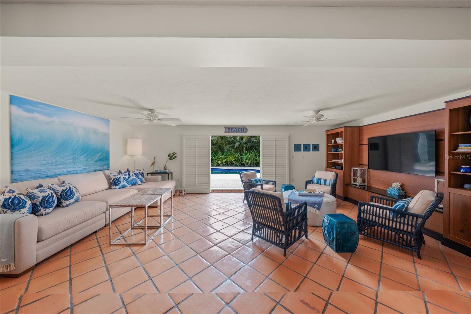 523 N SPOONBILL DR, SARASOTA, FL, 34236