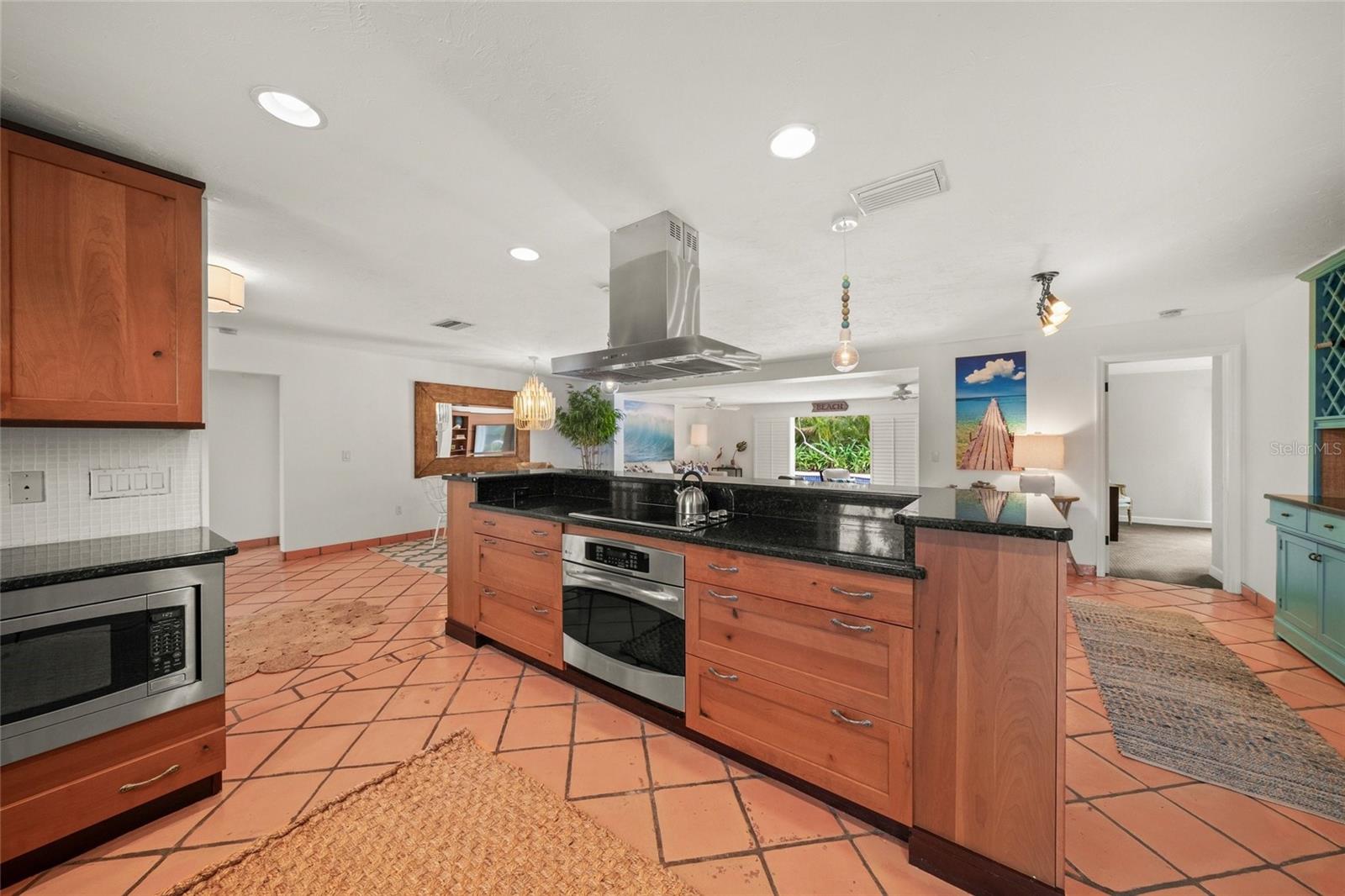523 N SPOONBILL DR, SARASOTA, FL, 34236