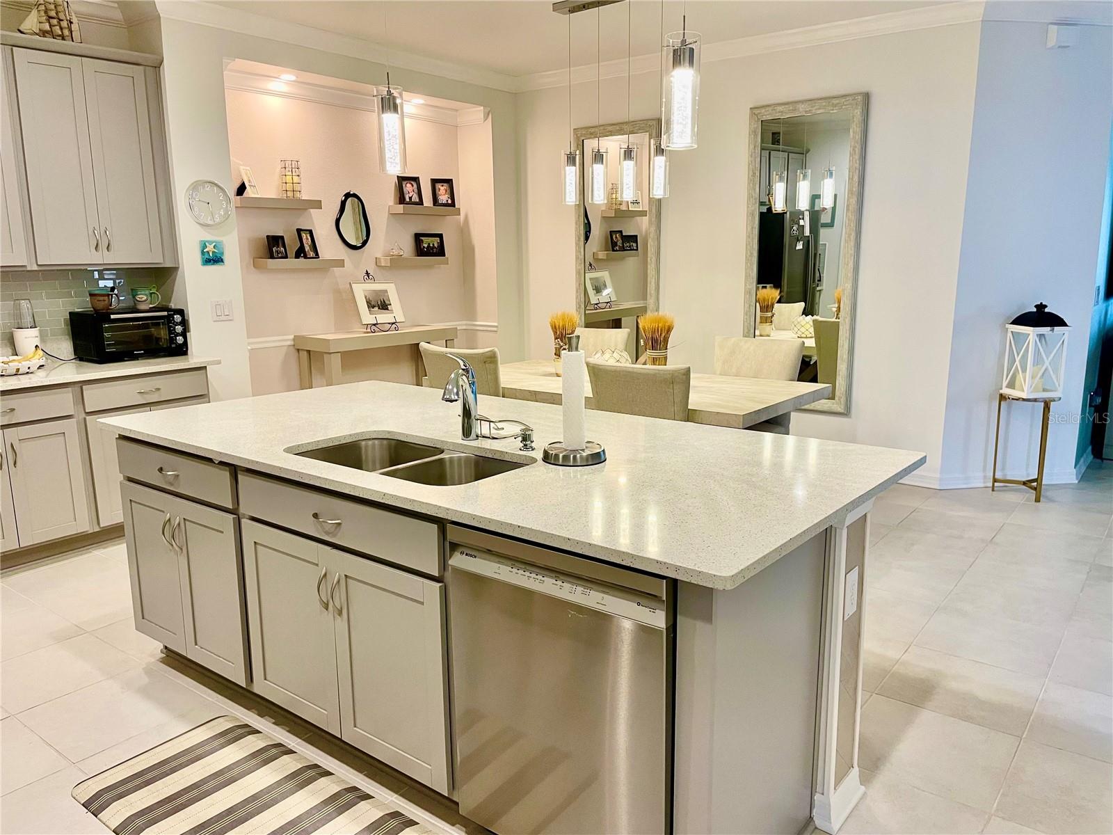 6014 FIORE DR, BRADENTON, FL, 34208