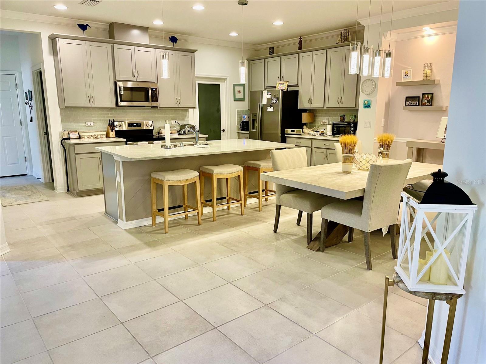 6014 FIORE DR, BRADENTON, FL, 34208