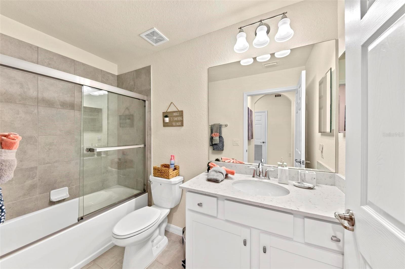 17810 GAWTHROP DR #303, BRADENTON, FL, 34211