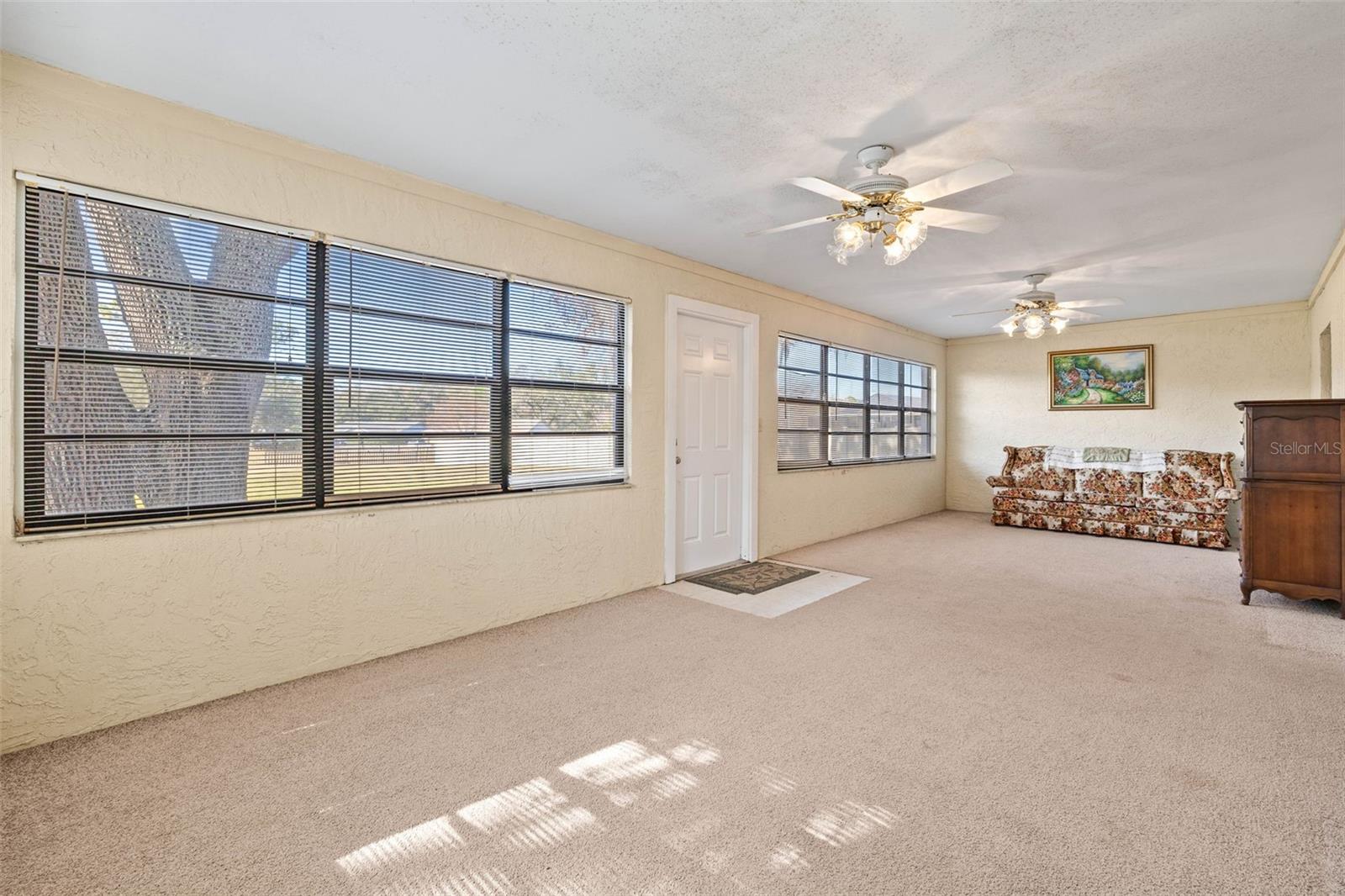 9422 BELLHAVEN ST, TEMPLE TERRACE, FL, 33637