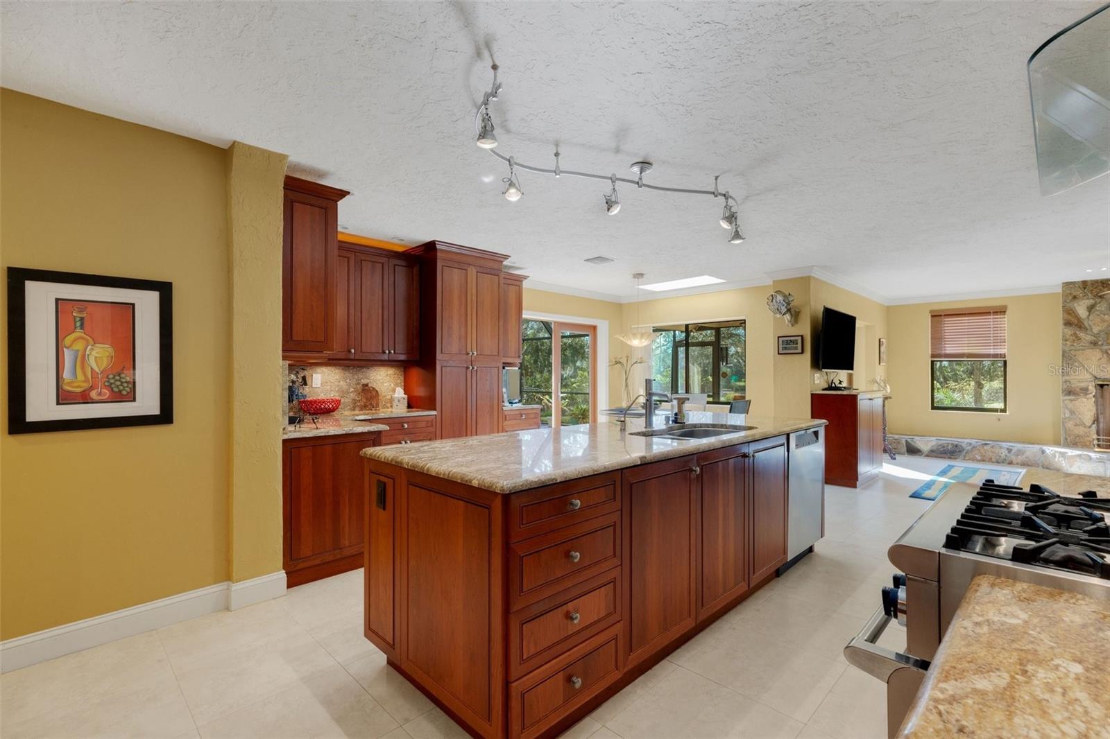 2218 SHADOW OAKS RD, SARASOTA, FL, 34240