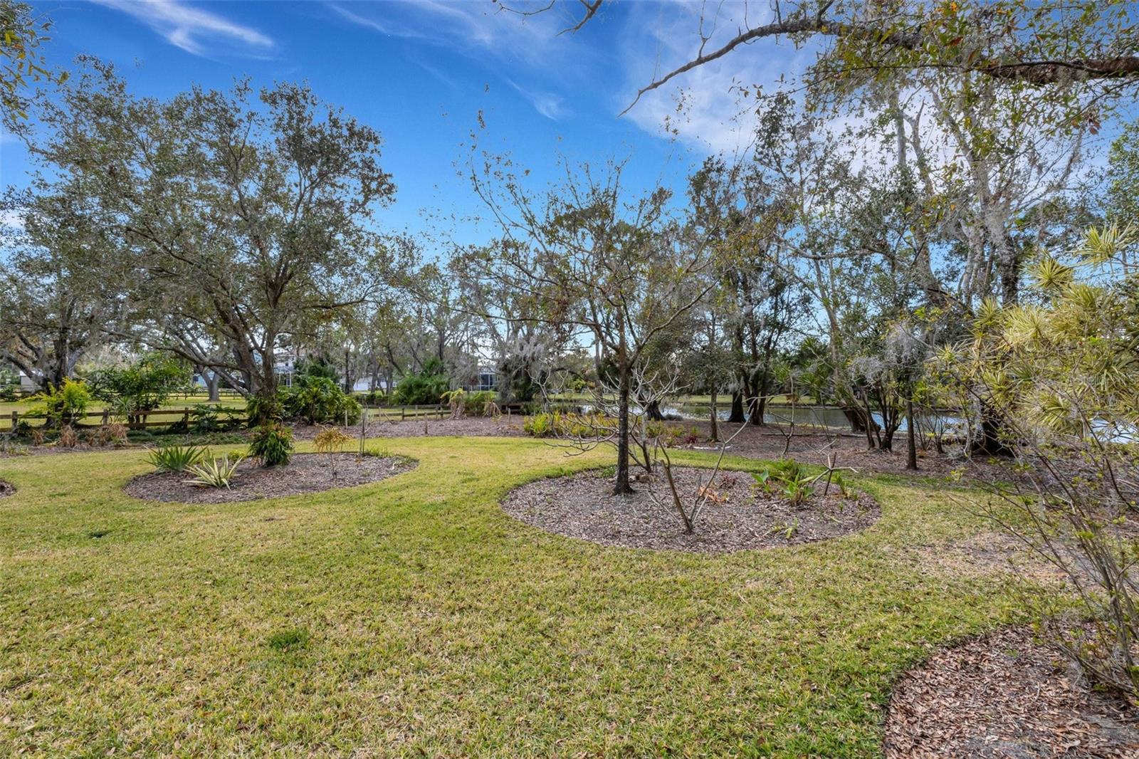 2218 SHADOW OAKS RD, SARASOTA, FL, 34240