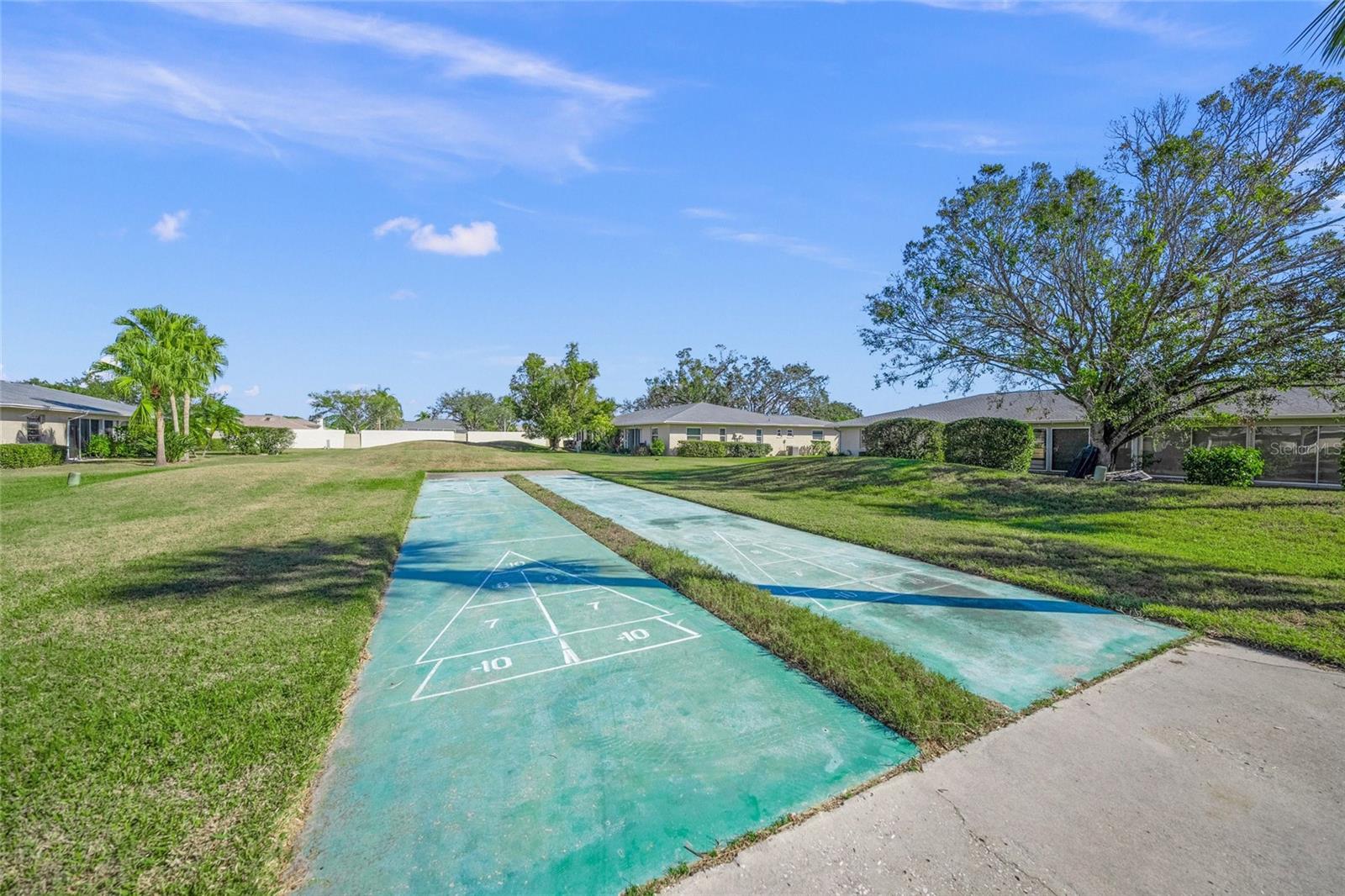 7304 W COUNTRY CLUB DR N #213, SARASOTA, FL, 34243