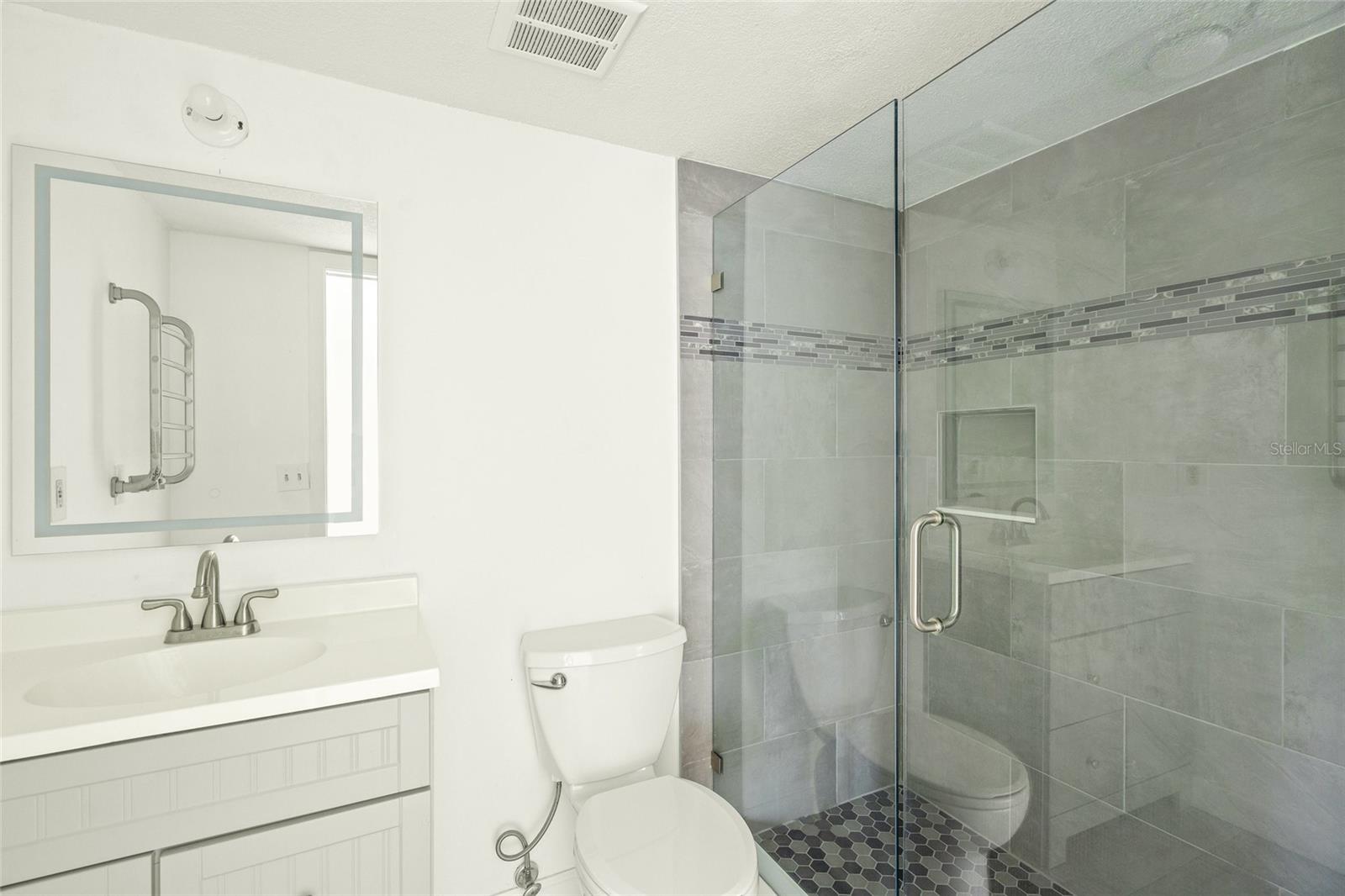 7304 W COUNTRY CLUB DR N #213, SARASOTA, FL, 34243