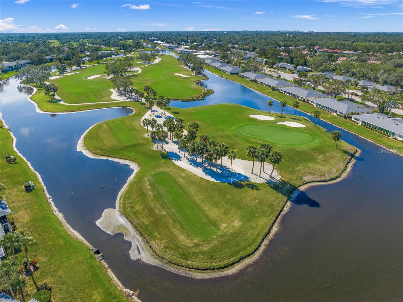 7304 W COUNTRY CLUB DR N #213, SARASOTA, FL, 34243