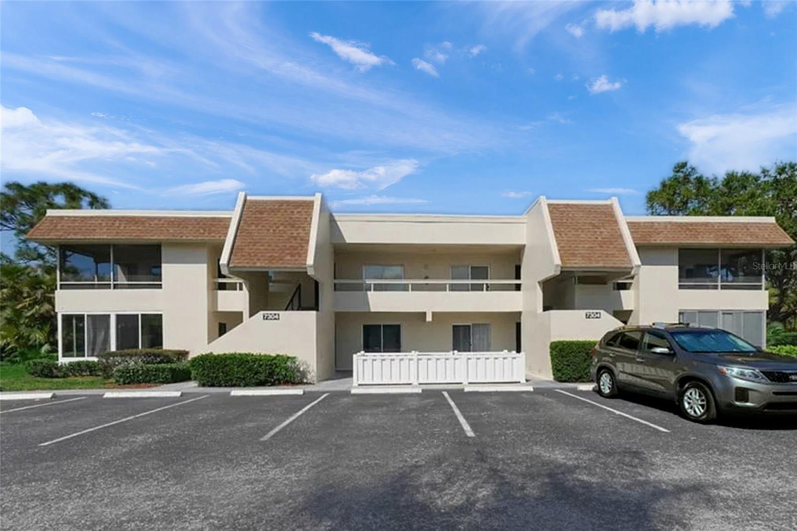 7304 W COUNTRY CLUB DR N #213, SARASOTA, FL, 34243