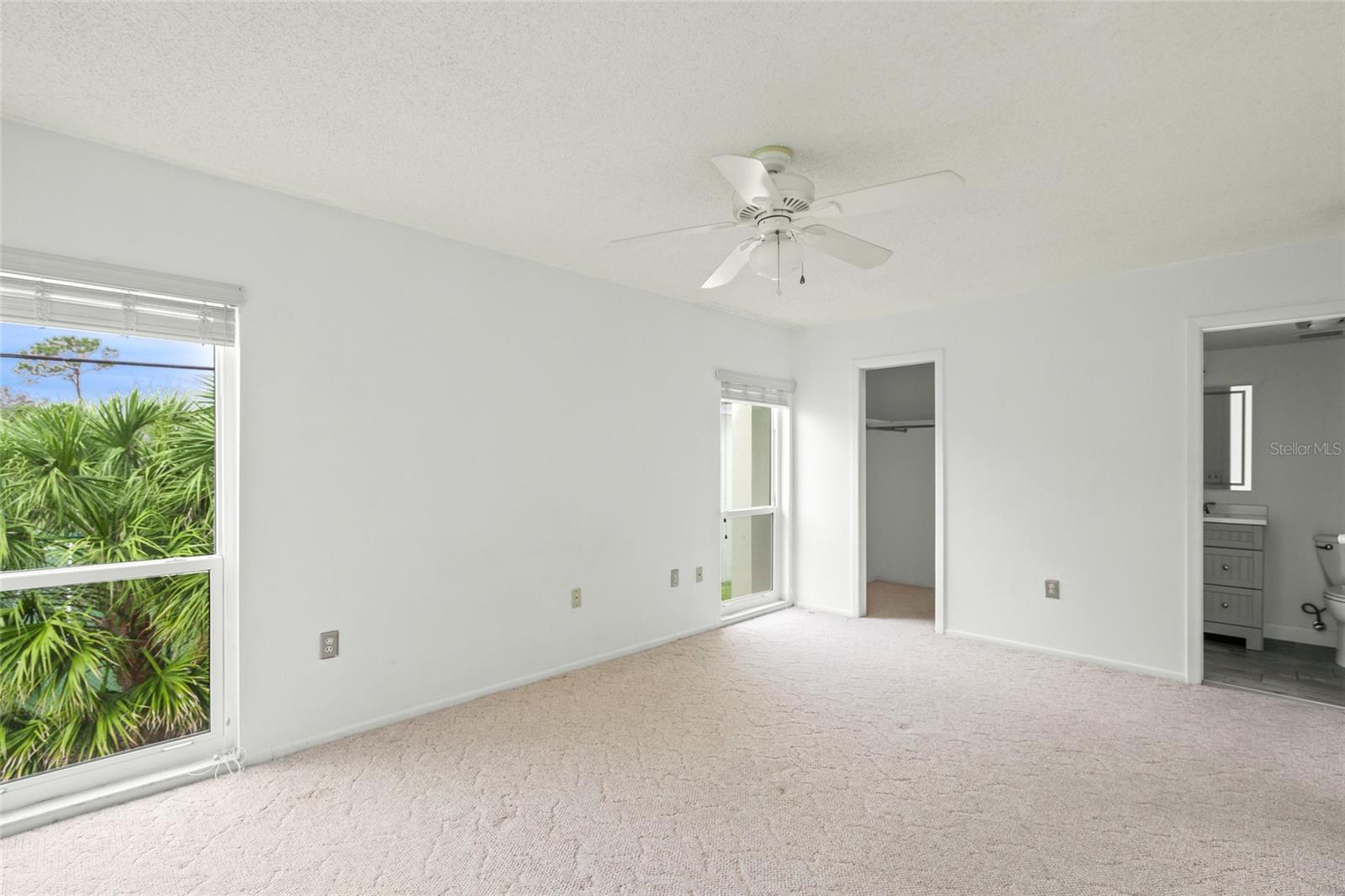 7304 W COUNTRY CLUB DR N #213, SARASOTA, FL, 34243
