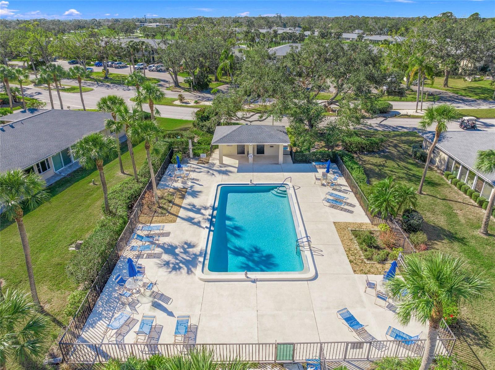 7304 W COUNTRY CLUB DR N #213, SARASOTA, FL, 34243