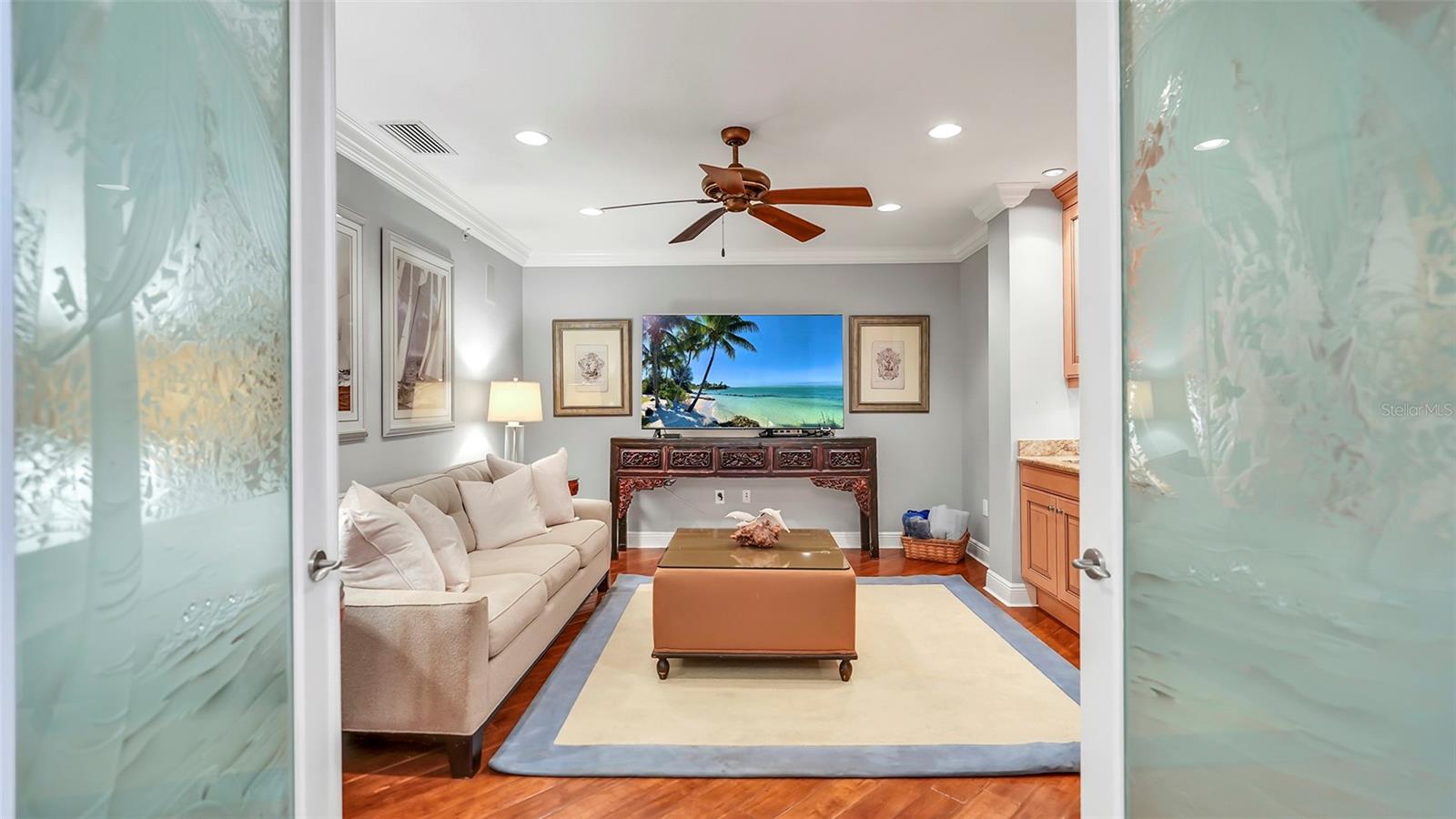 1300 BENJAMIN FRANKLIN DR #504, SARASOTA, FL, 34236