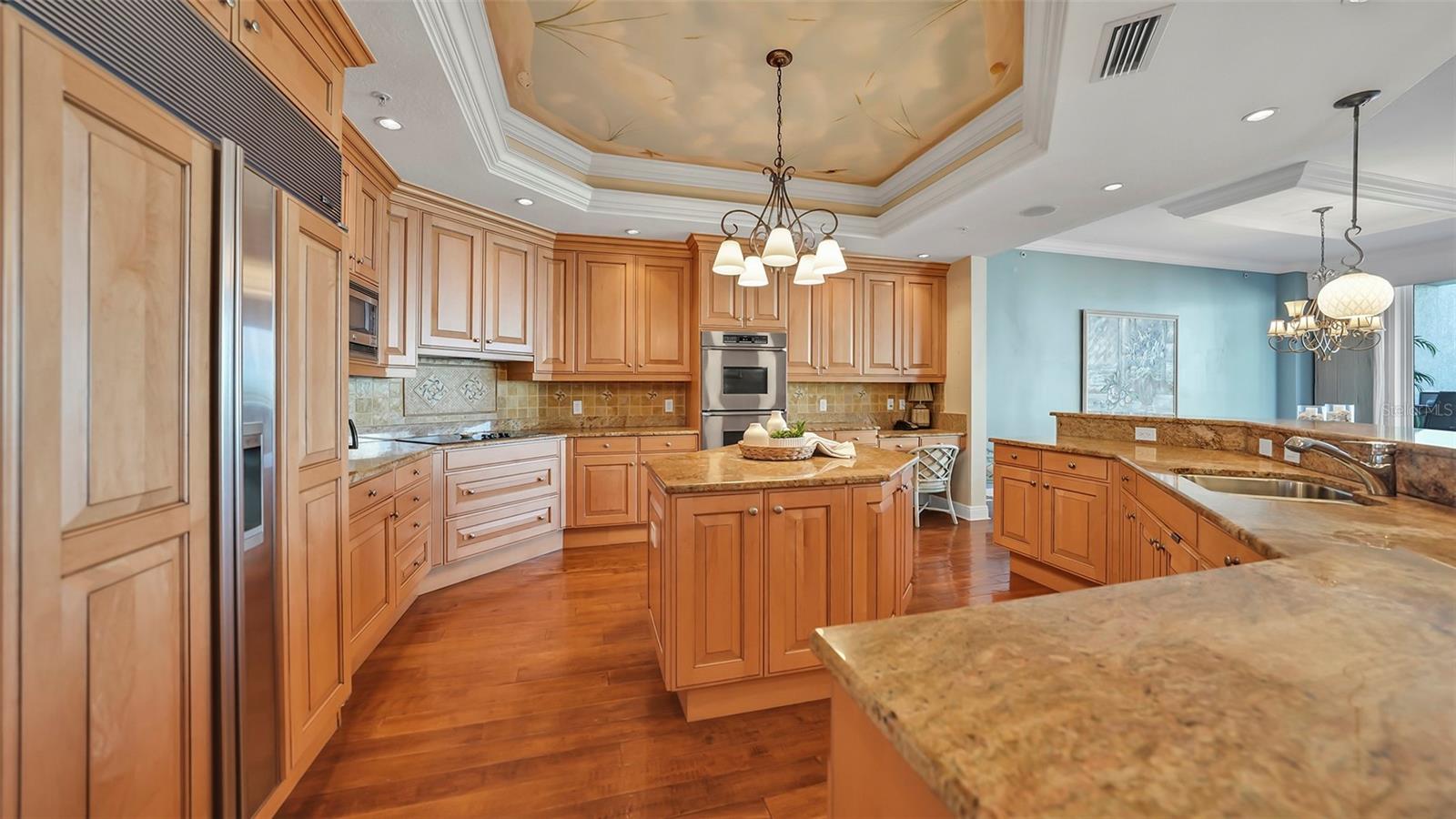 1300 BENJAMIN FRANKLIN DR #504, SARASOTA, FL, 34236