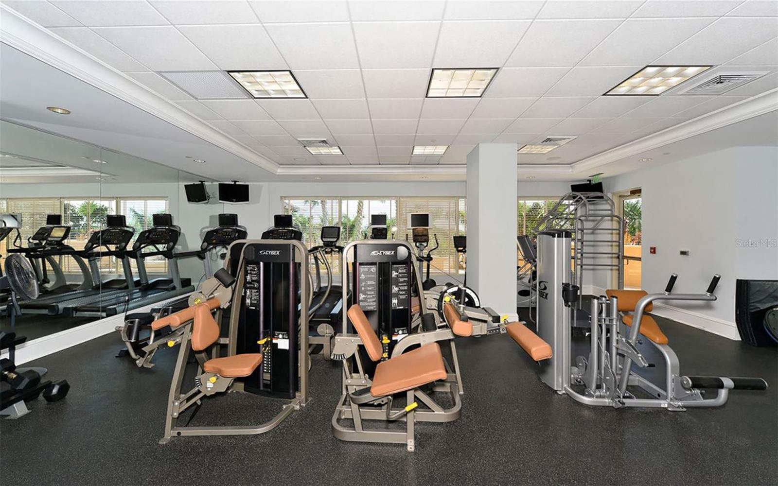 1300 BENJAMIN FRANKLIN DR #504, SARASOTA, FL, 34236