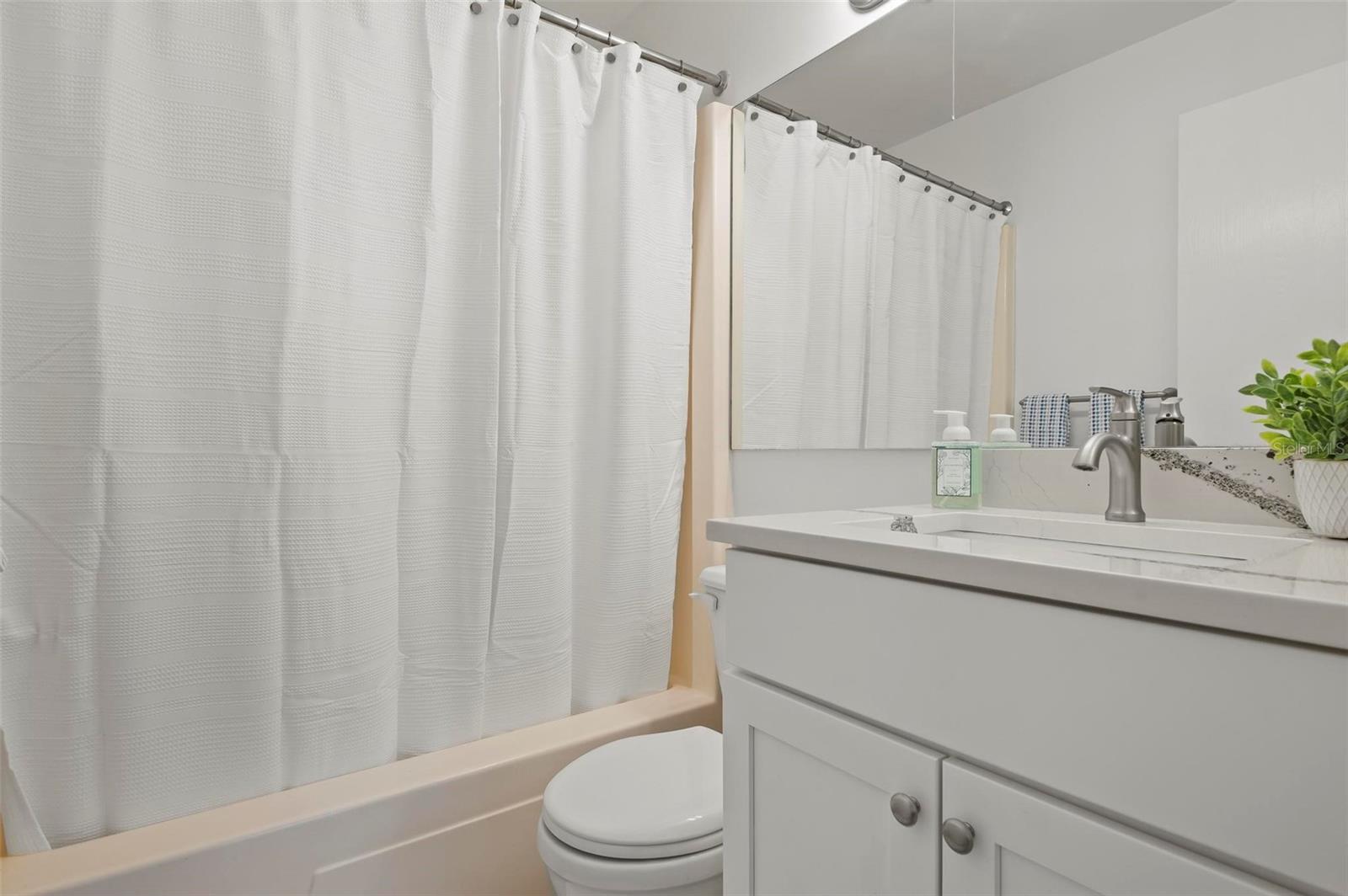 3201 BENEVA RD #204, SARASOTA, FL, 34232