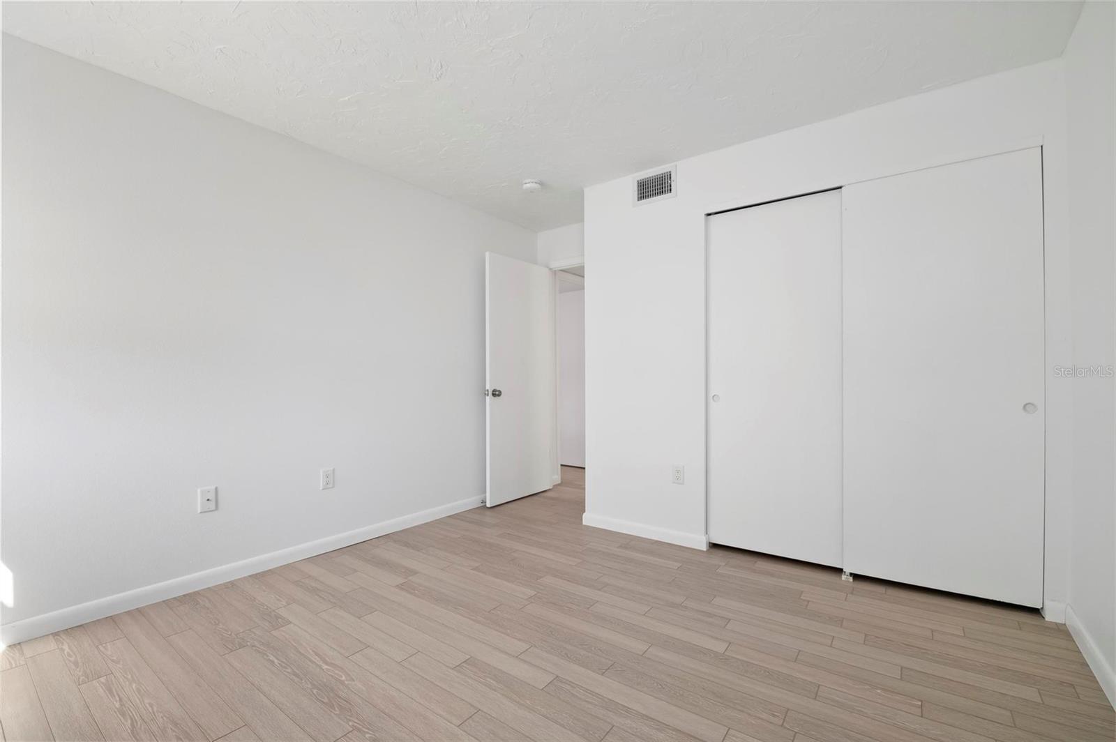 3201 BENEVA RD #204, SARASOTA, FL, 34232