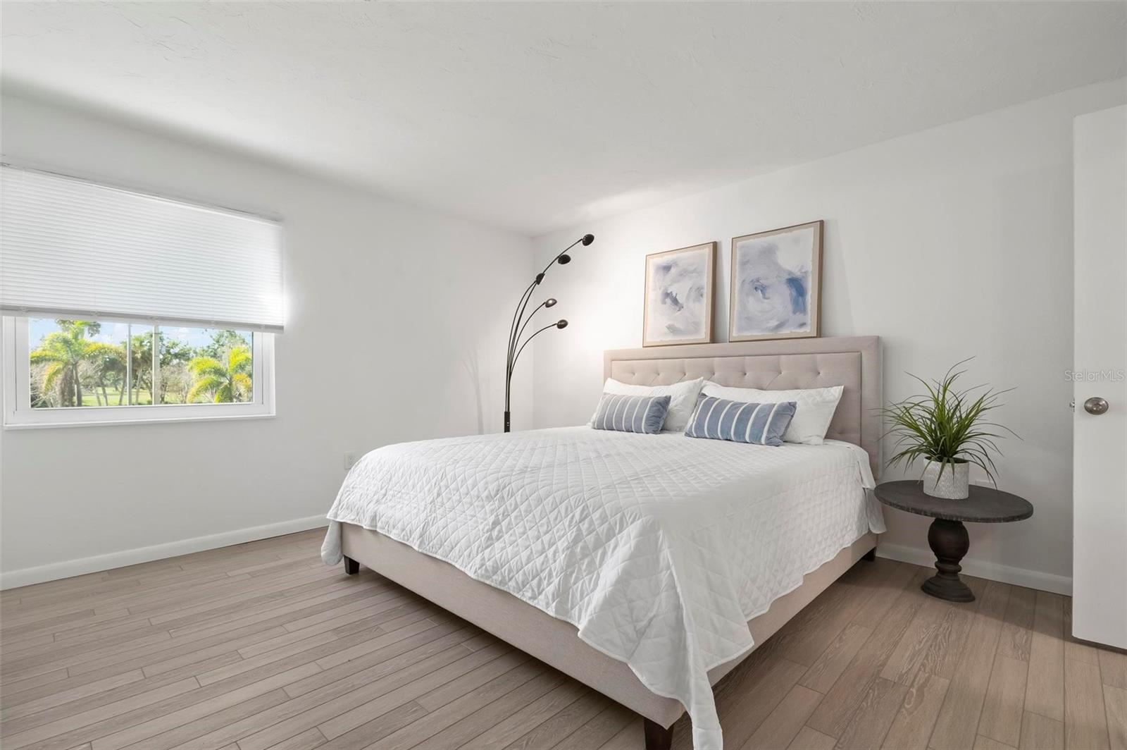 3201 BENEVA RD #204, SARASOTA, FL, 34232