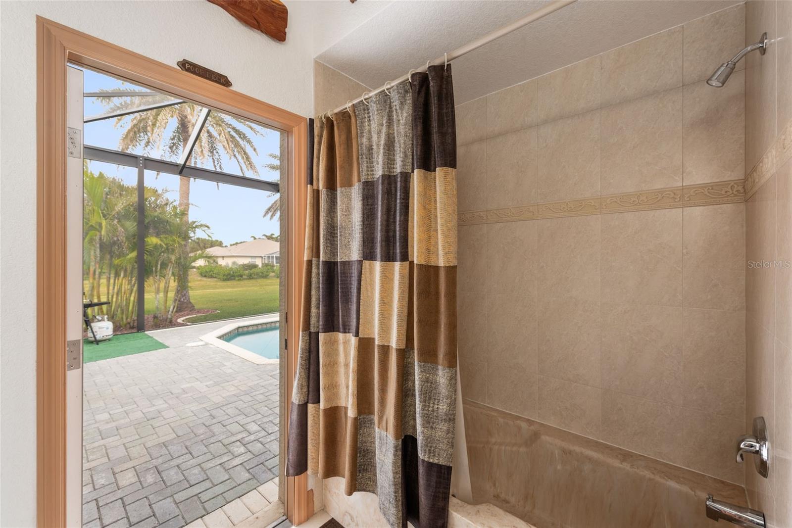 185 ROTONDA BLVD E, ROTONDA WEST, FL, 33947
