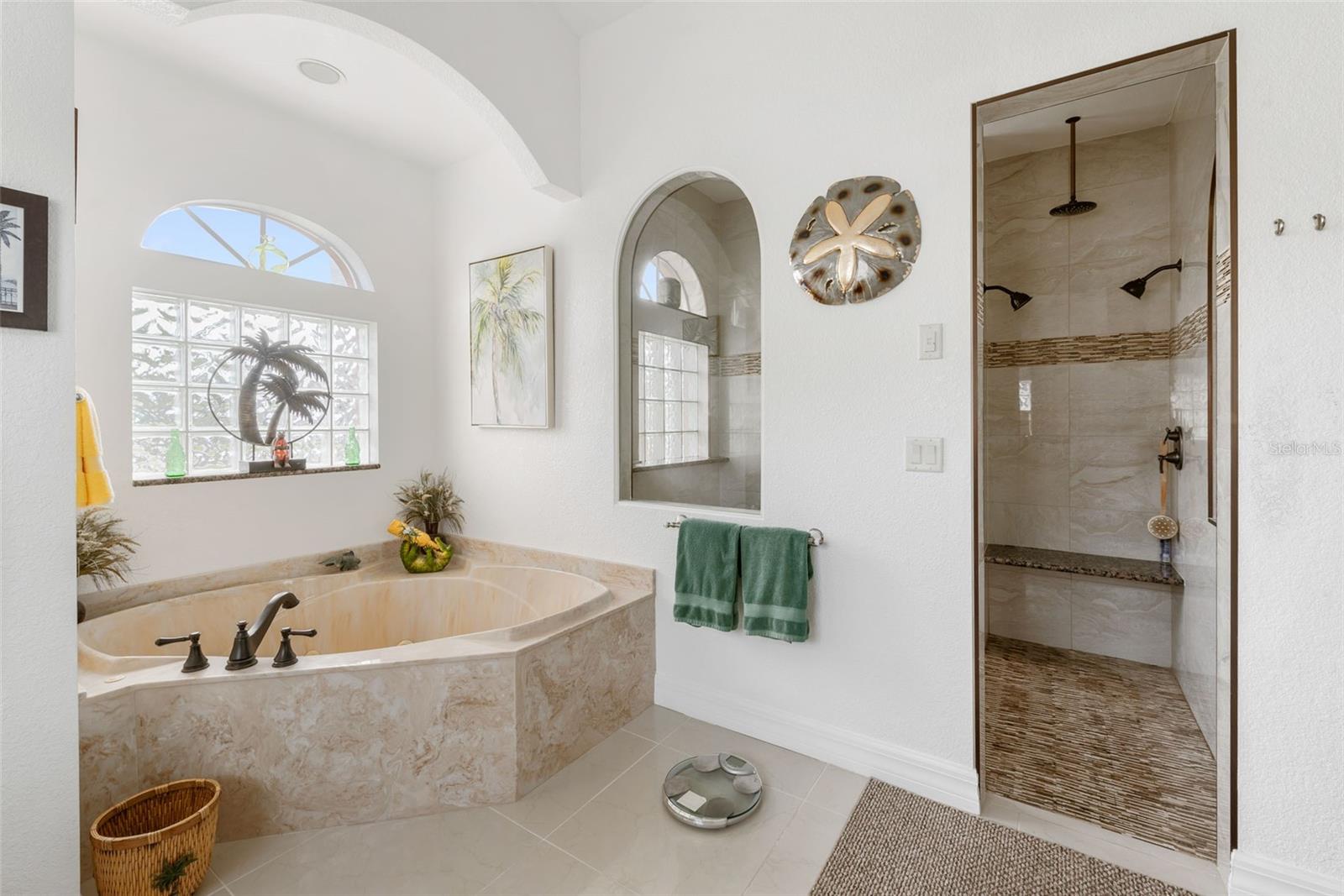 185 ROTONDA BLVD E, ROTONDA WEST, FL, 33947