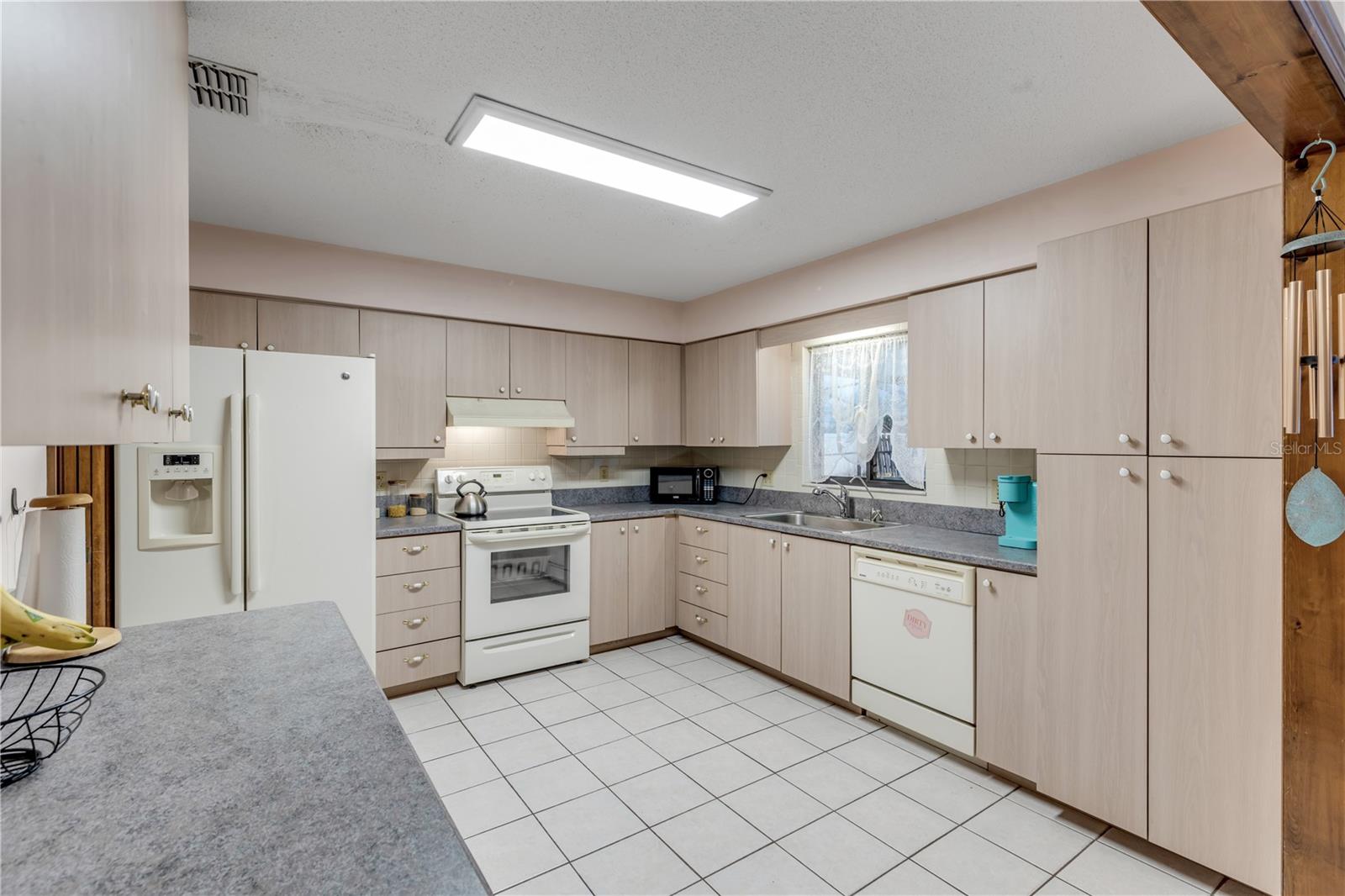 3039 TAMARIND DR, EDGEWATER, FL, 32141