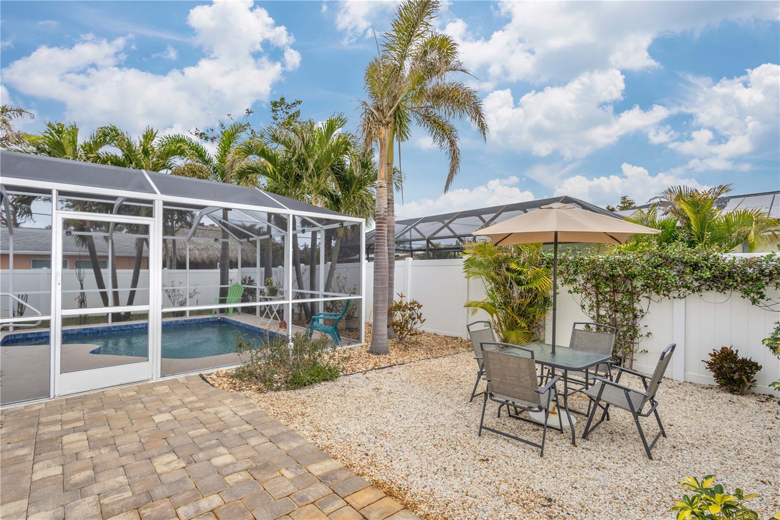 1132 MANGROVE RD, VENICE, FL, 34293