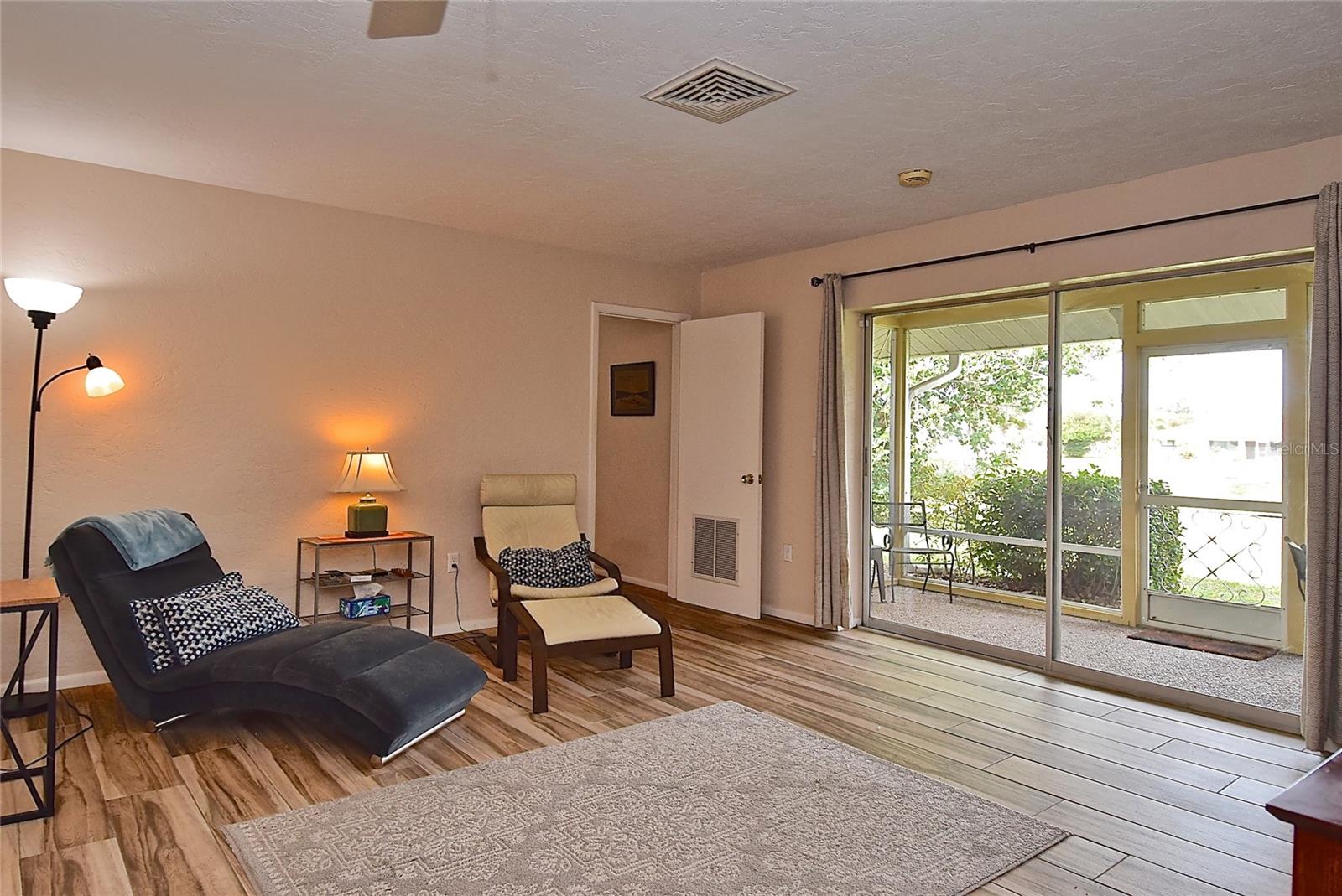 1864 MID OCEAN CIR, SARASOTA, FL, 34239