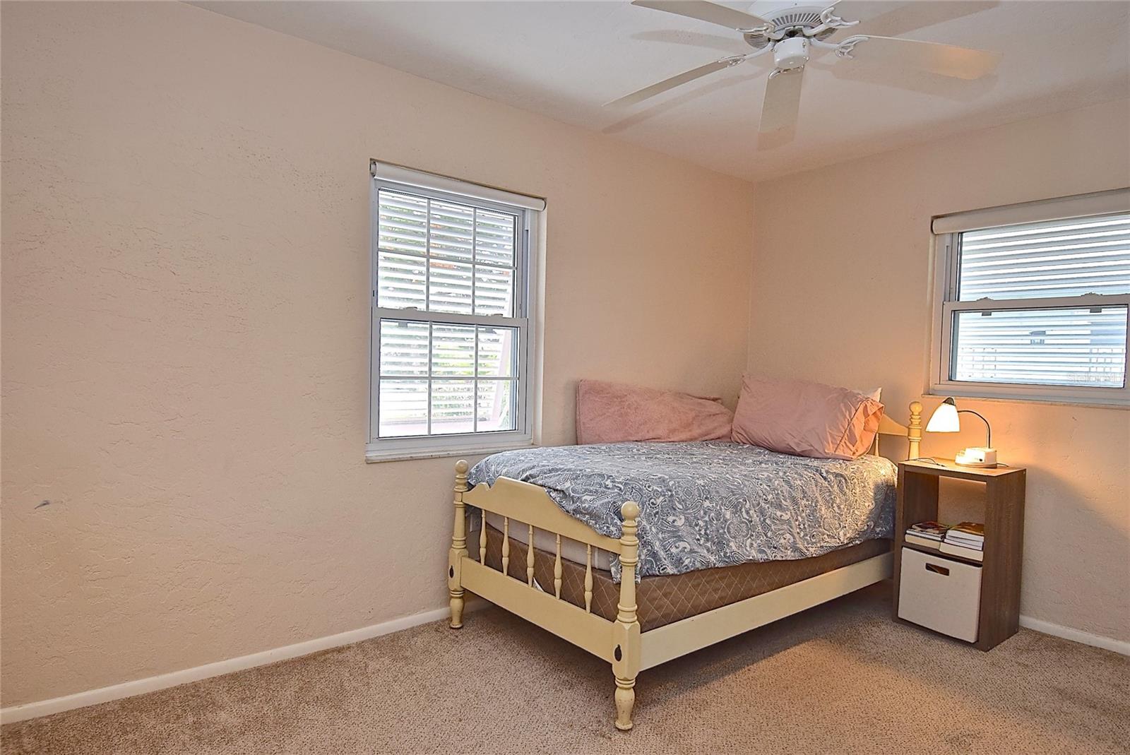 1864 MID OCEAN CIR, SARASOTA, FL, 34239